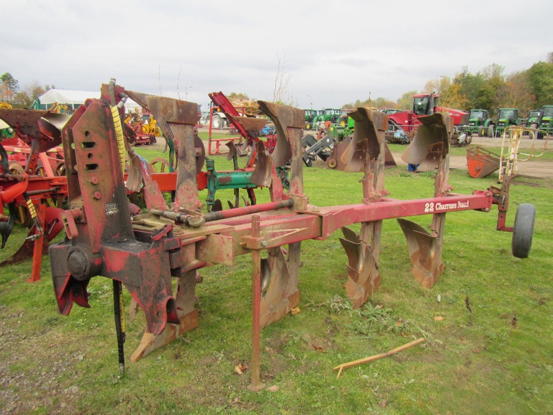 Naud 4 Furrow Plough UNRESERVED LOT - Image 2 of 3