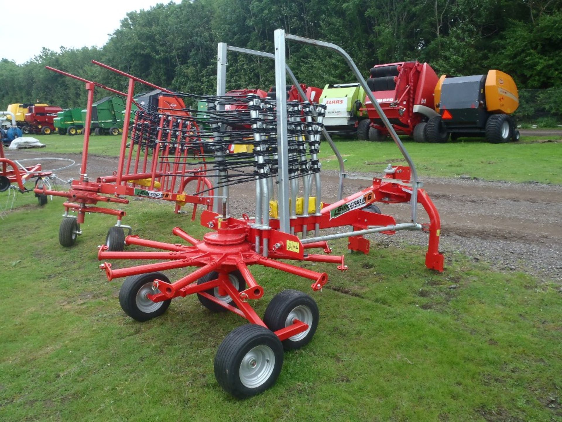 2016 3.5m Rotary Rake with 11 Arms - Image 5 of 5