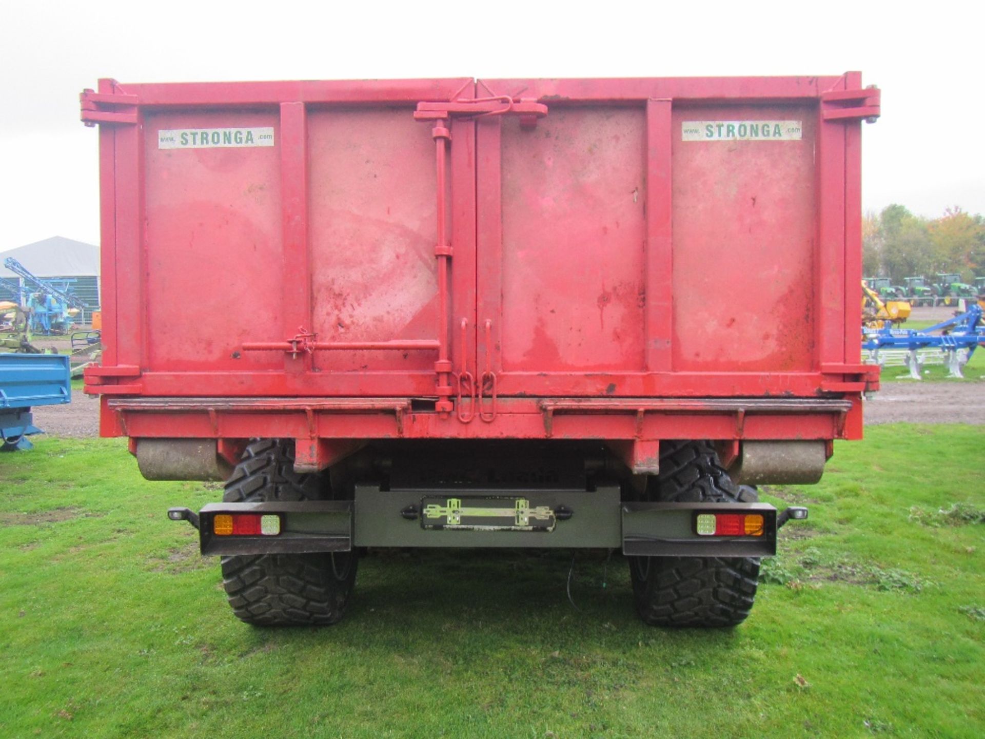 2012 Stronga HL1120 15 Ton Hookloada with Dropside Body & New Tyres. Body Recently refurbished, Shot - Image 4 of 10