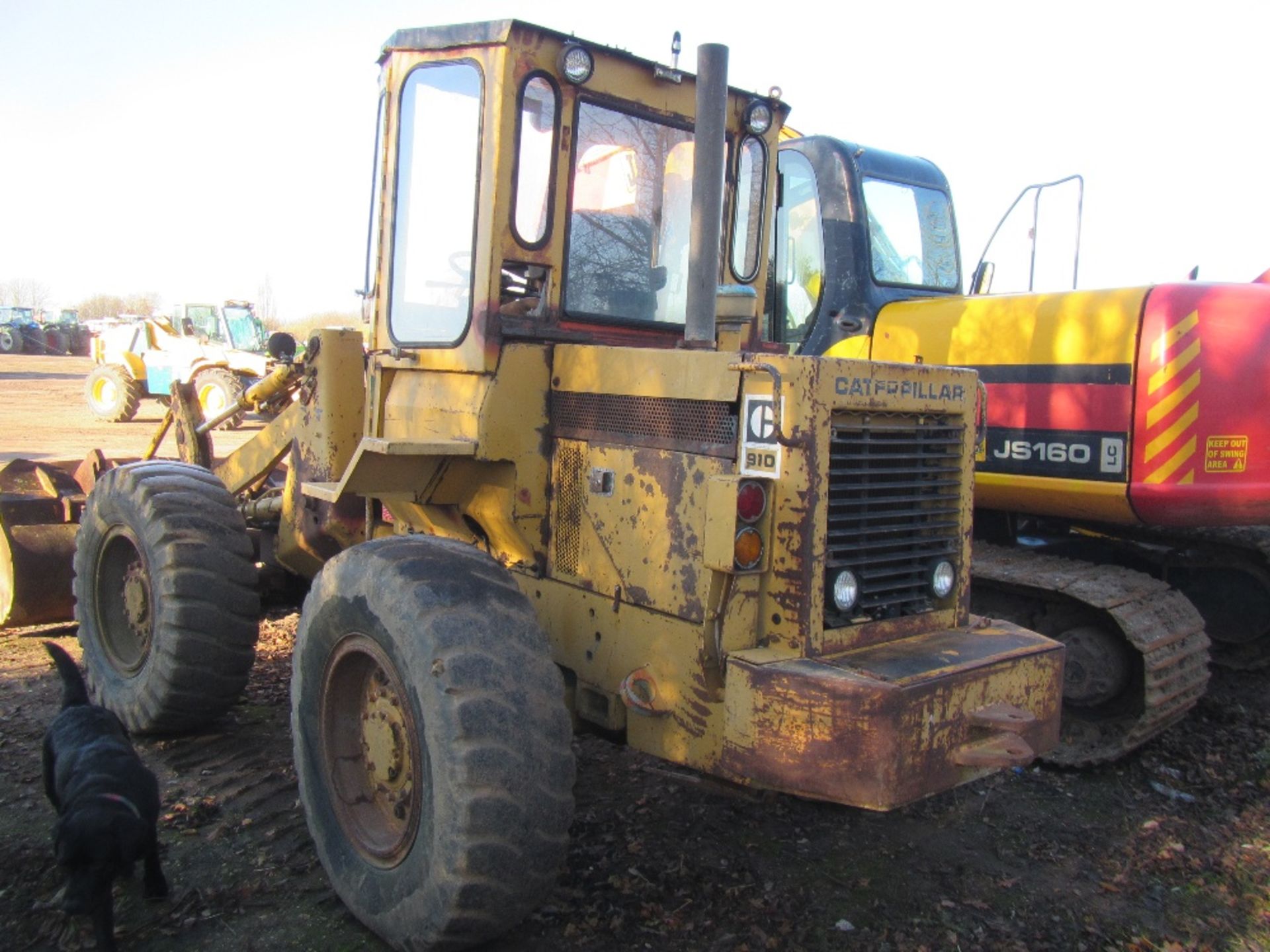 Cat 910 Loading Shovel c/w Bucket Ser. No. 40Y1051 - Image 3 of 7