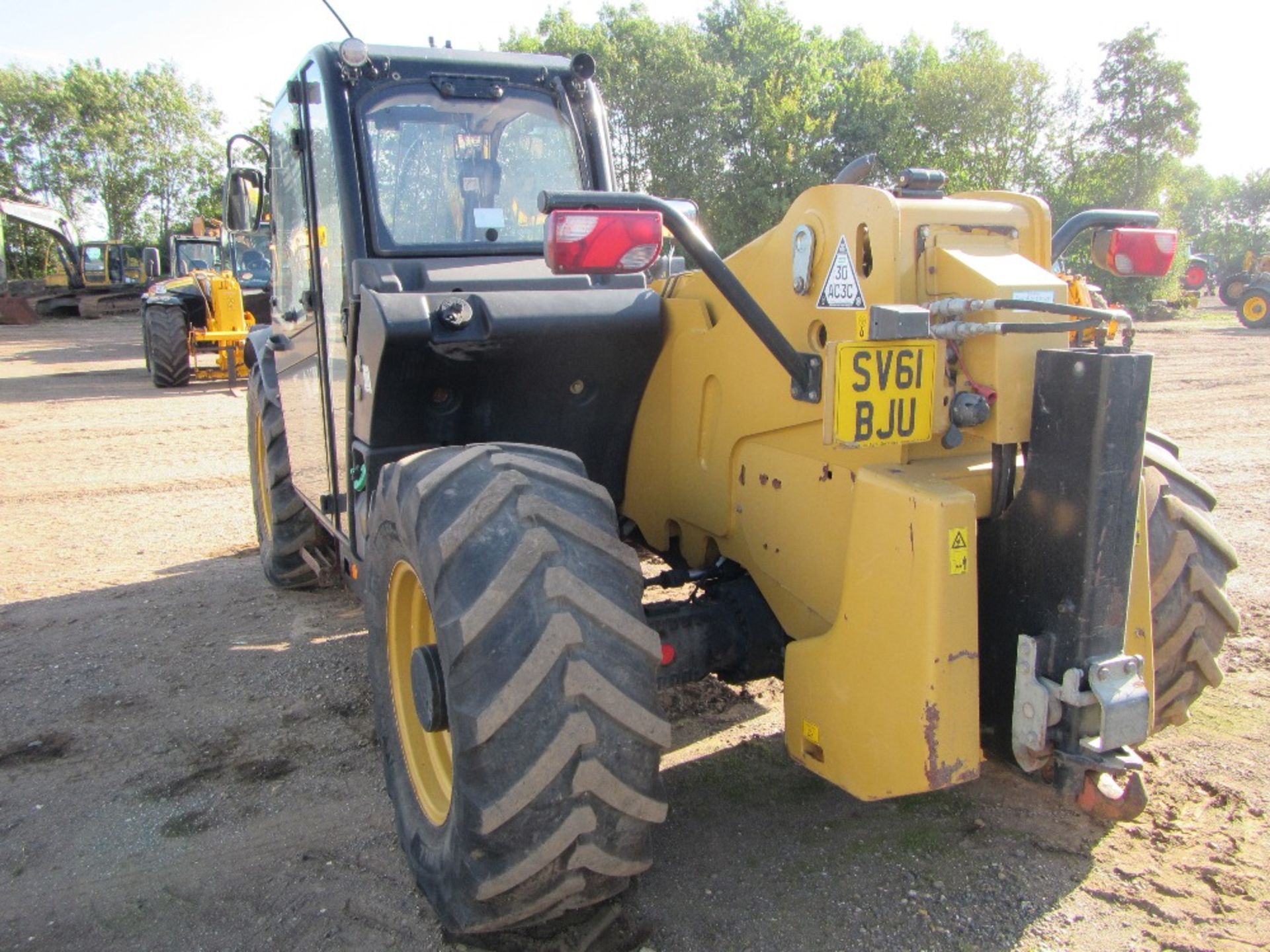 Caterpillar TH407 Telehandler Reg. No. SV61 BJU Ser. No. YC50000OOTBY01016 - Image 6 of 6