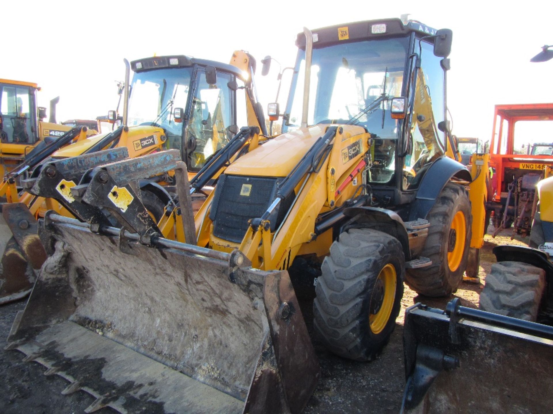 2009 JCB 3CX Wheeled Contractor Digger Loader c/w Air Con, Power Slide, Mobilizer Fitted. Reg Docs