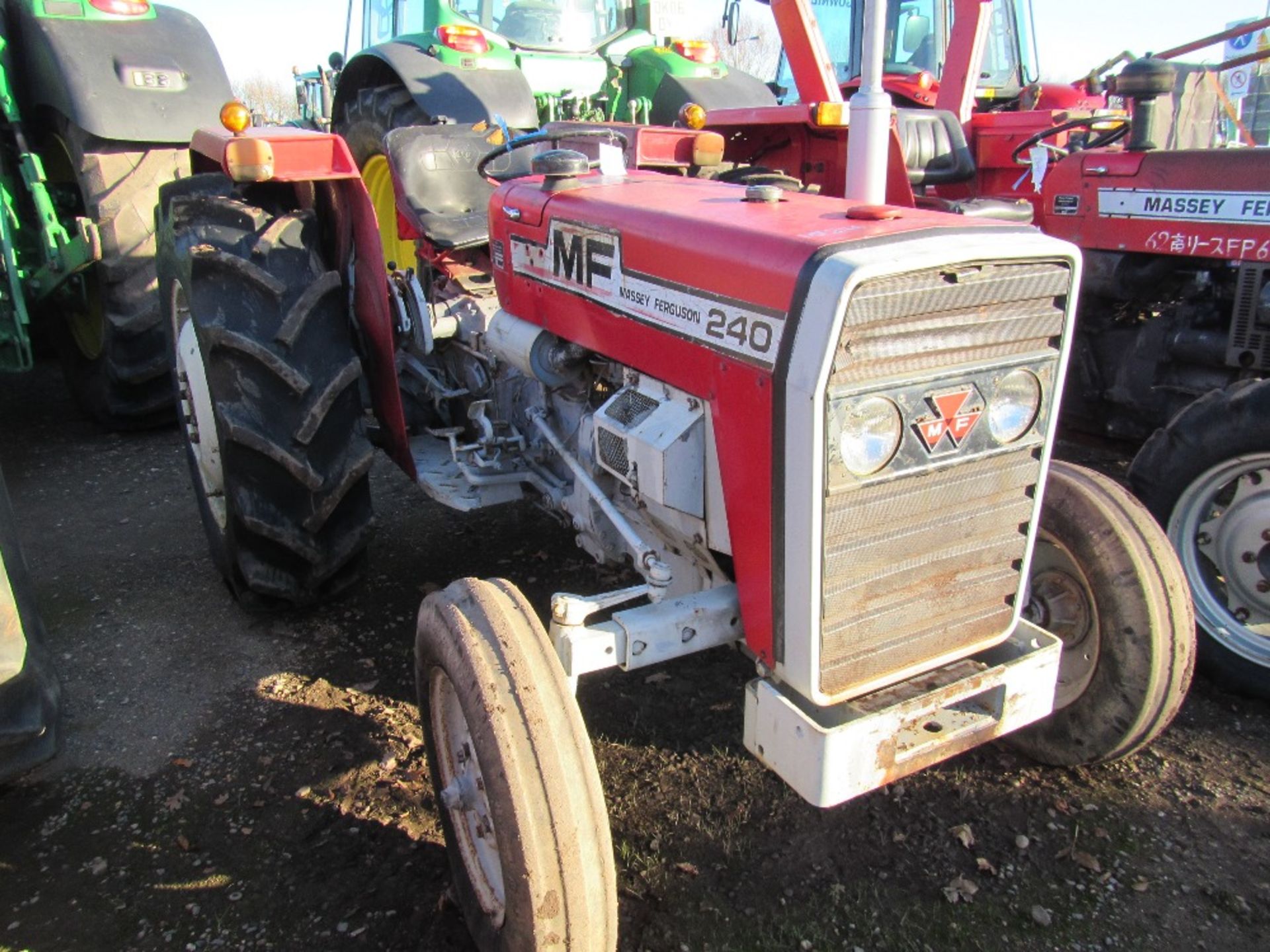 Massey Ferguson 240 Tractor - Image 2 of 4