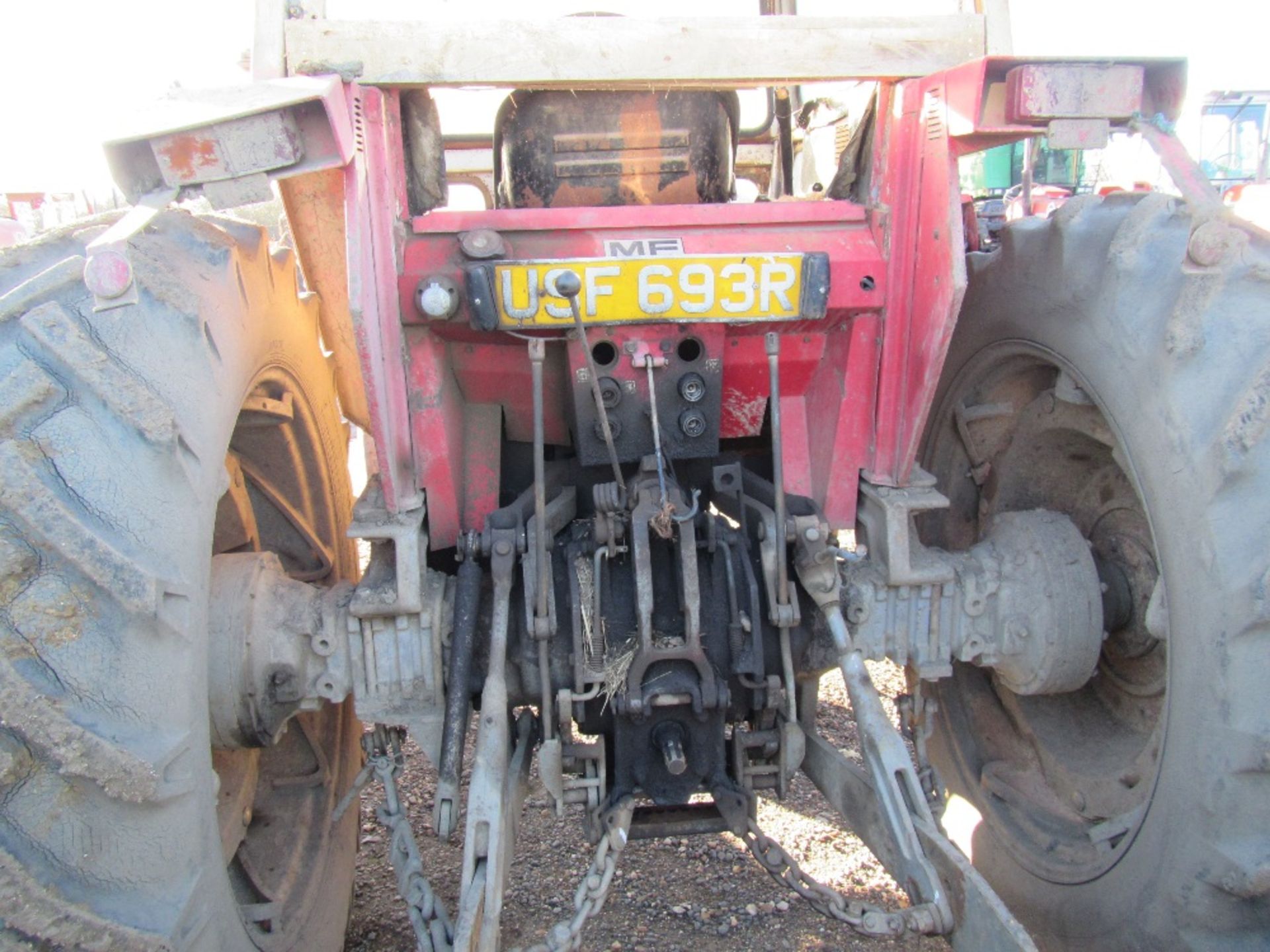 1976 Massey Ferguson 590 Tractor c/w Rear PAVT Wheels. Reg Docs will be supplied Reg. No. USF - Image 5 of 7