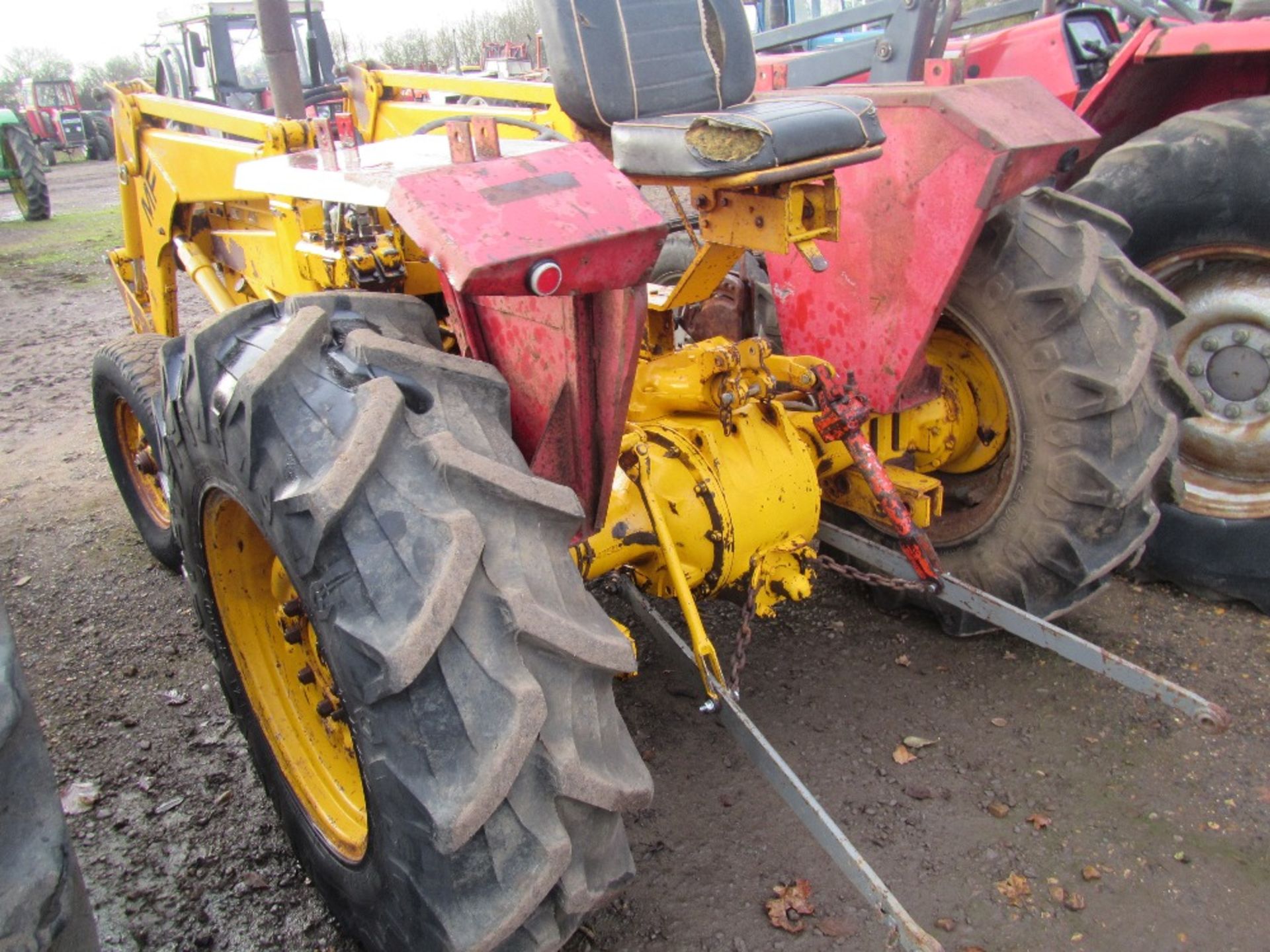 Massey Ferguson Tractor c/w Loader Reg No GBJ 212J - Image 3 of 6