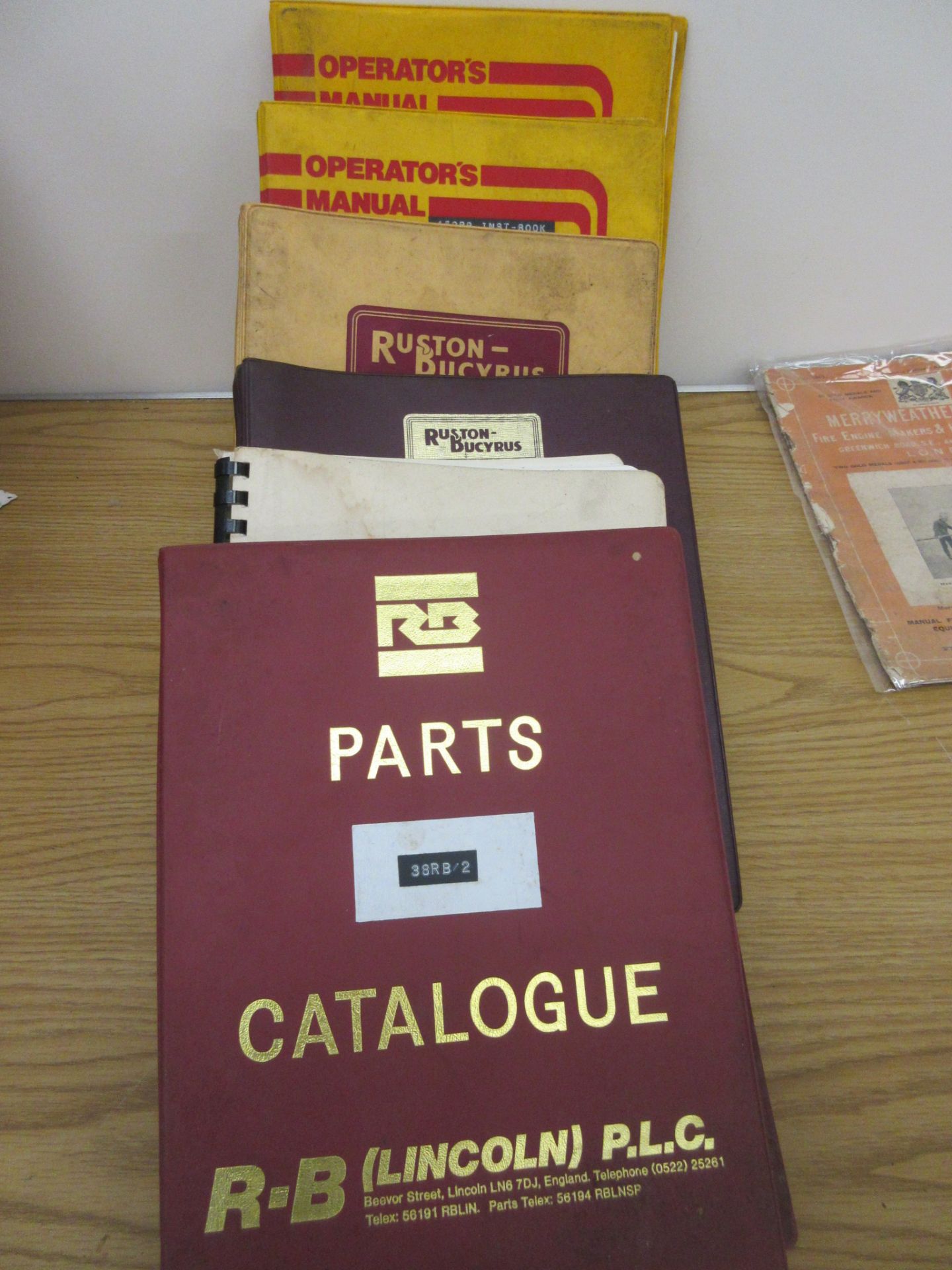 Ruston Bucyrus operators manual parts catalogues & service books (6)