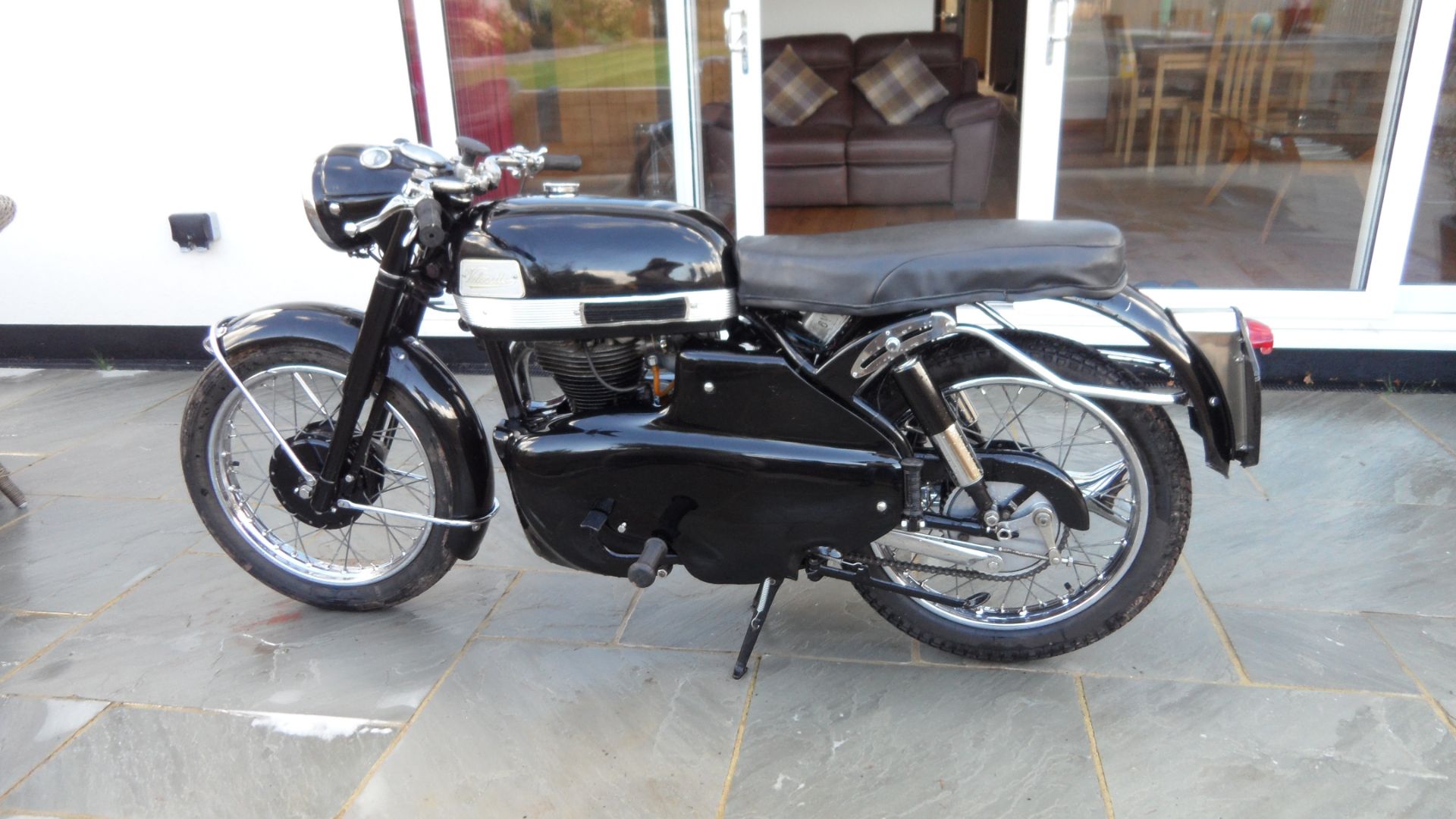 1965 350cc Velocette Viper V Line Reg. No. DRD 769C Frame No. RS18510 Engine No. VR4479 Purchased - Image 2 of 3