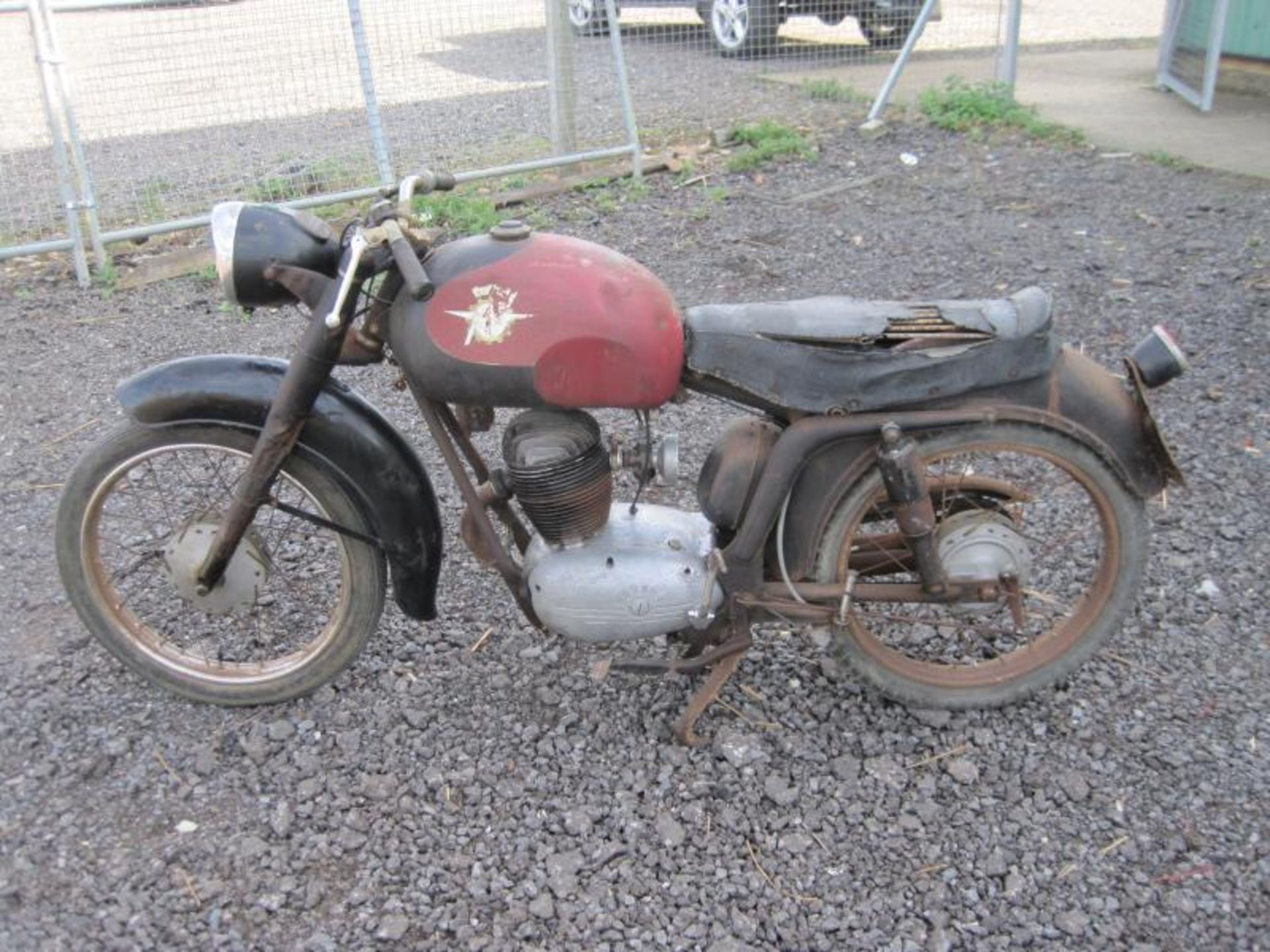 1956 125cc MV Agusta Torismo Rapido Reg. No. N/A Frame No. 616893 Engine No. 616698 This example