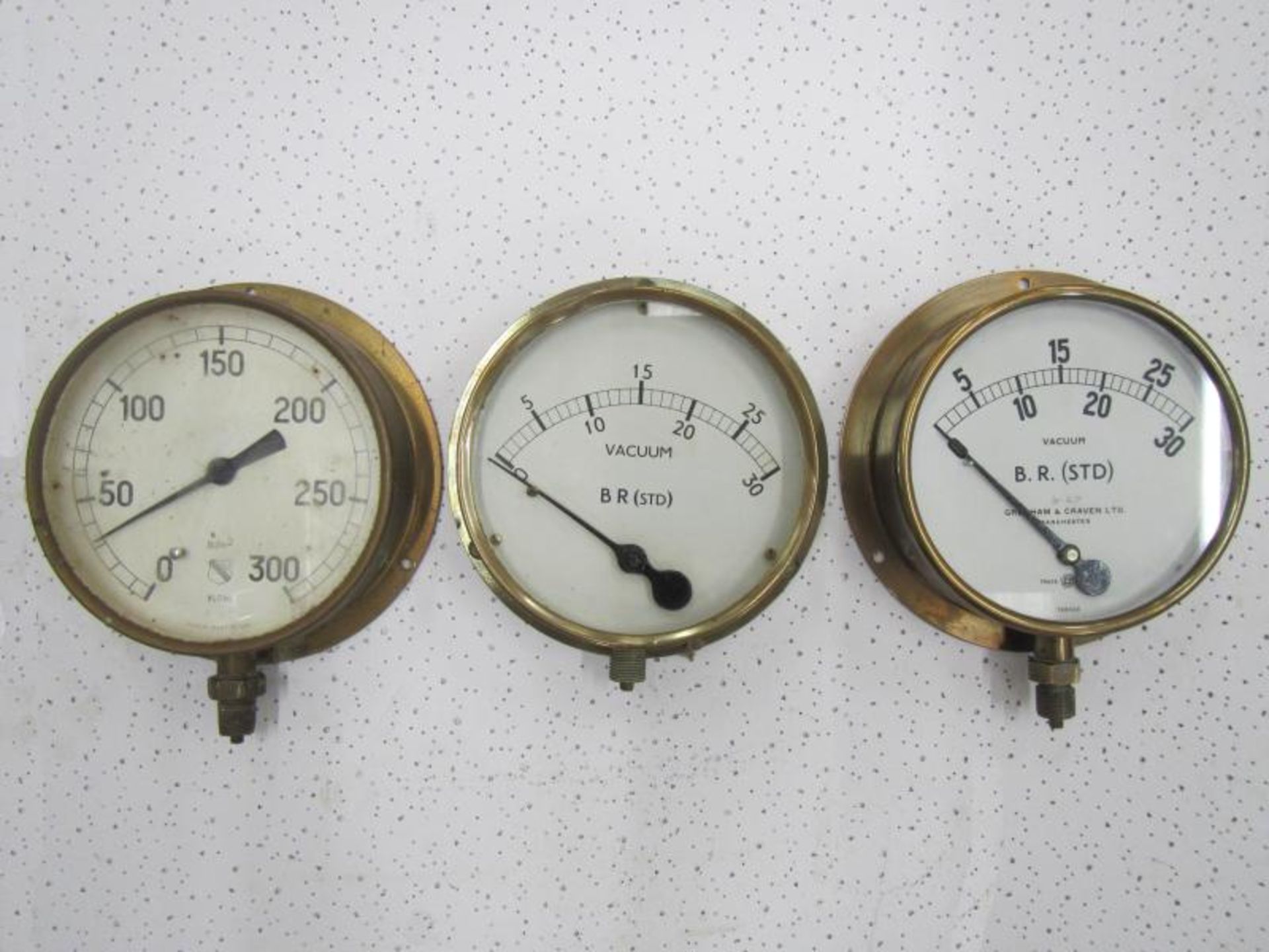 Steam pressure gauges, two BR and another 6' (3)