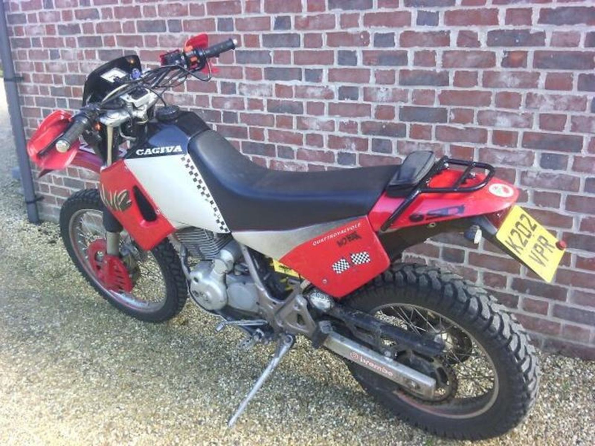 1993 350cc Cagiva W12 Reg No: K202 VPR Frame No: 000486 Engine No. 9201964 An air cooled 4-stroke - Image 2 of 4