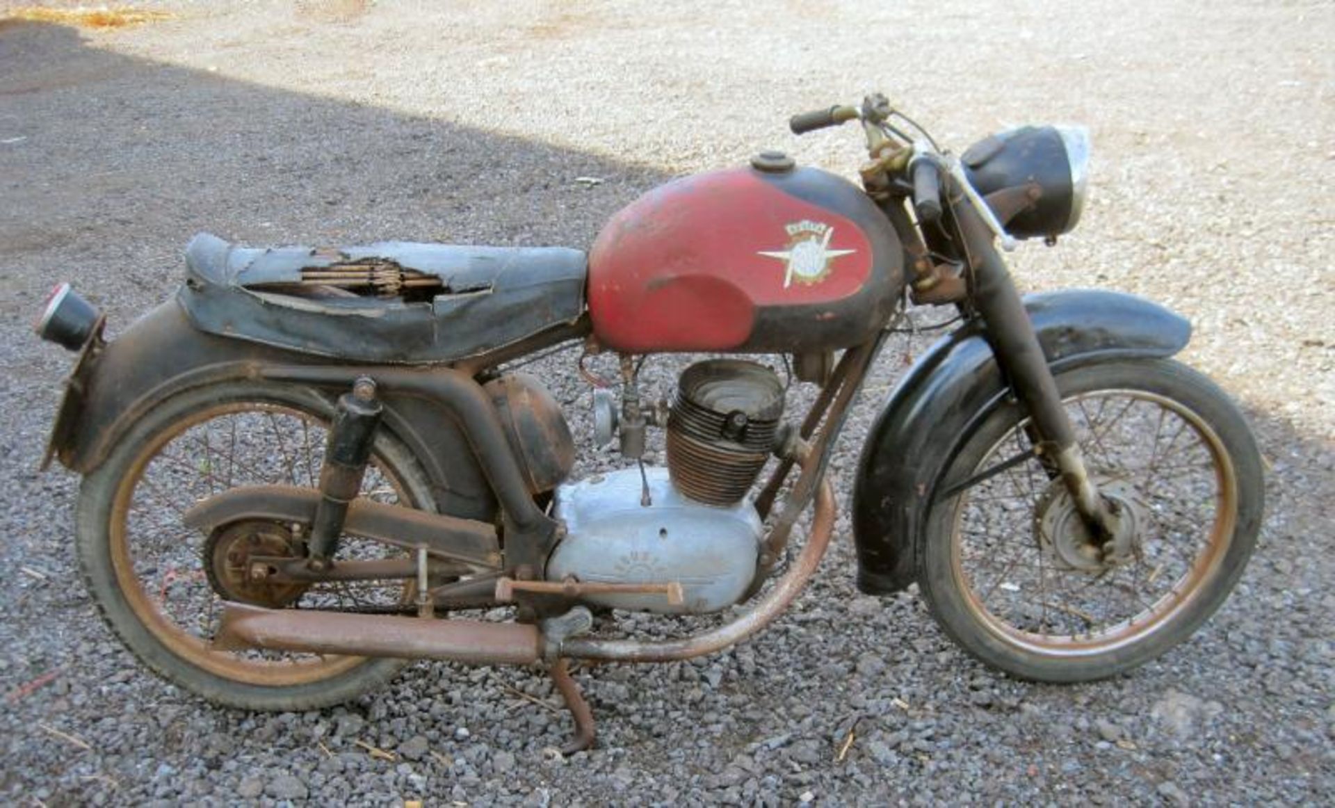 1956 125cc MV Agusta Torismo Rapido Reg. No. N/A Frame No. 616893 Engine No. 616698 This example - Image 3 of 9