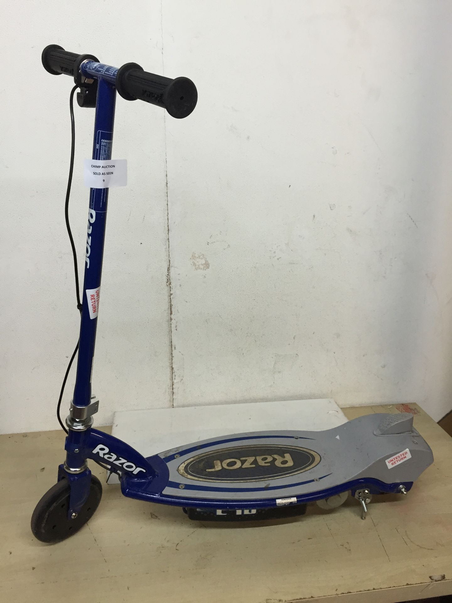 RAZOR E90 ELECTRIC SCOOTER RRP £169.99/ UNTESTED