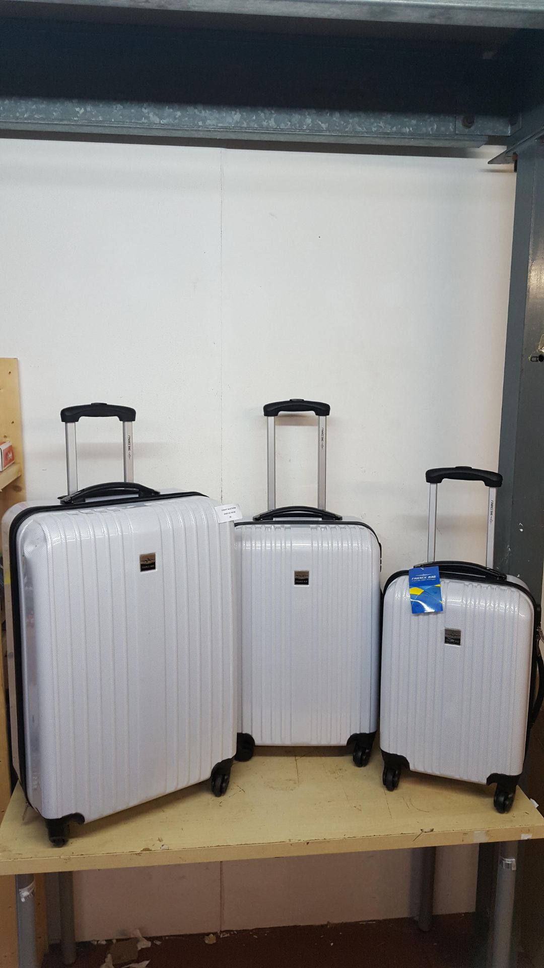 SET OF 3X FRANCE BAG TRAVEL HARD LUGGAGE RRP £269.99/ UNTESTED