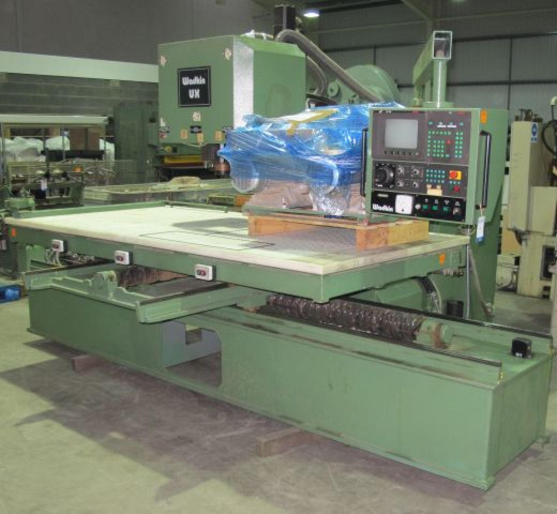 * 1992 Wadkin Type UXCL CNC Router; Bed Size 2800mm x 1350mm; Wadkin Bosch CC120 CNC Controls; 3 - Image 2 of 8