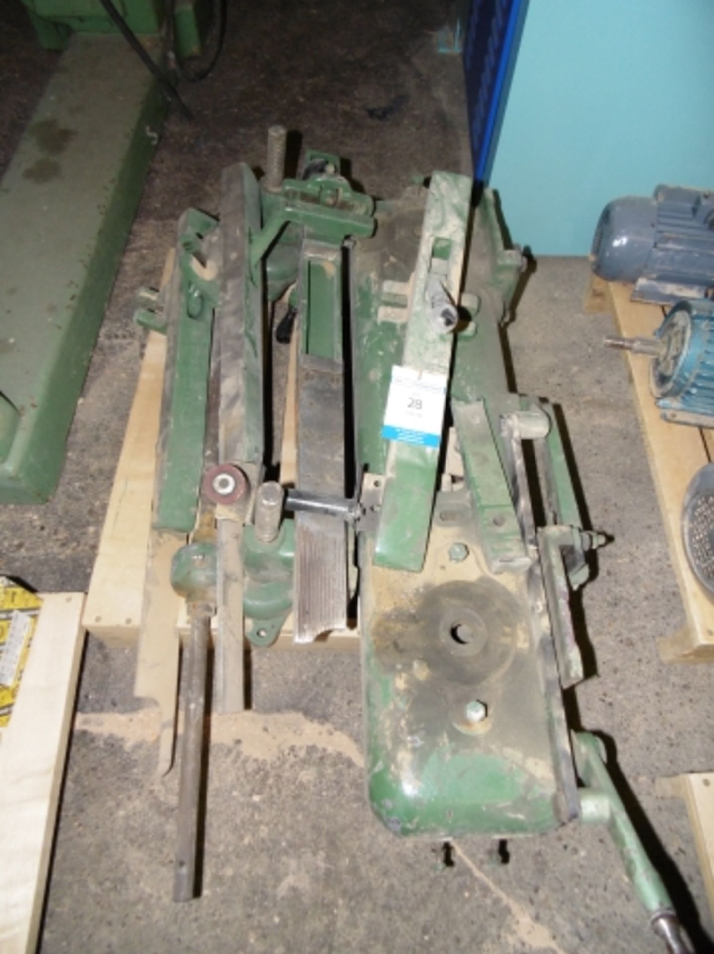 * Roller Unit for Wadkin PU Straight Line Edger. Please note there is a £5 plus VAT Lift Out Fee - Image 2 of 2