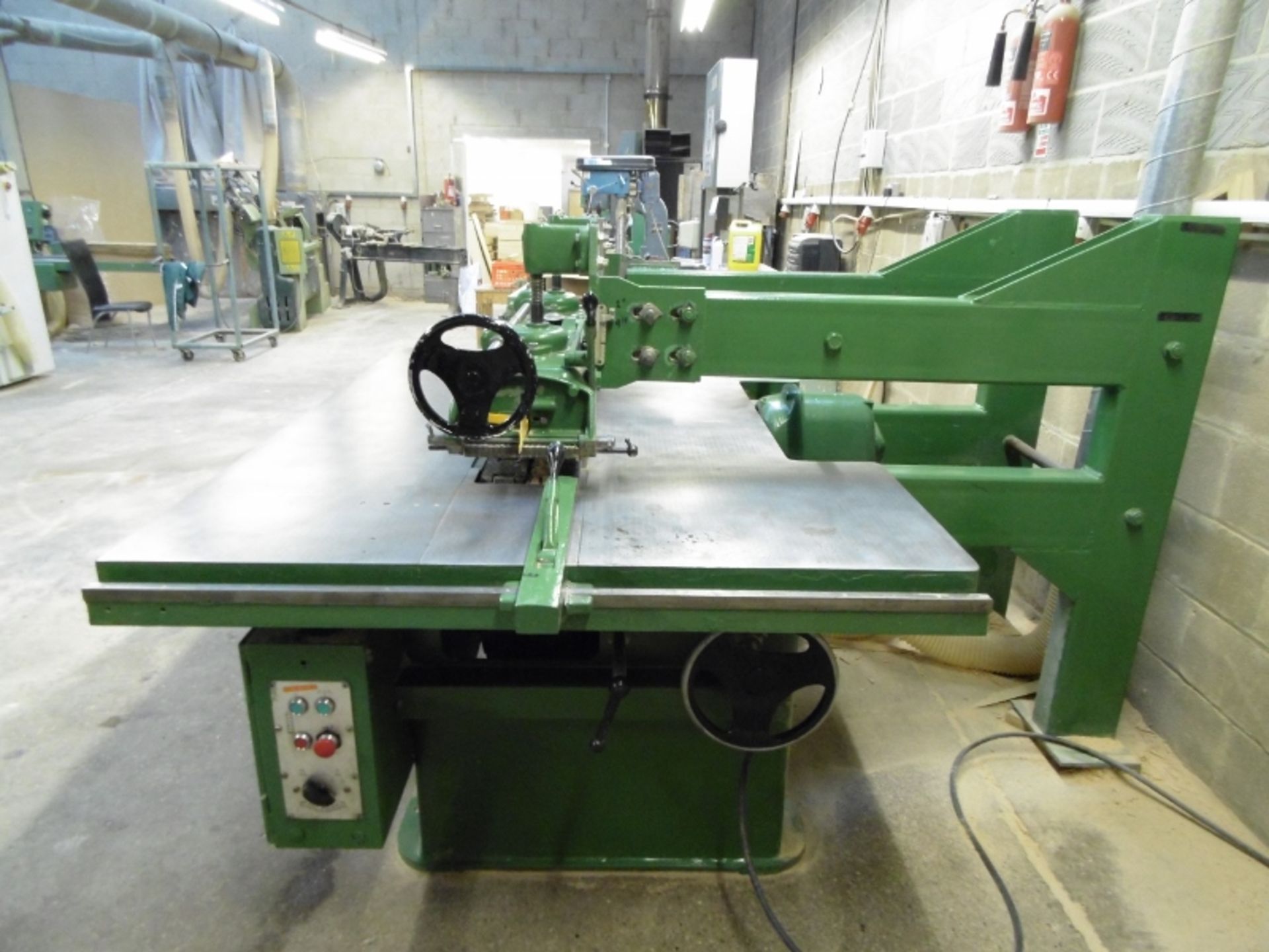 * Wadkin Type PU Straight Line Edger; table size 2060 x 1520mm; 3 phase; machine number PU1493. - Image 4 of 9