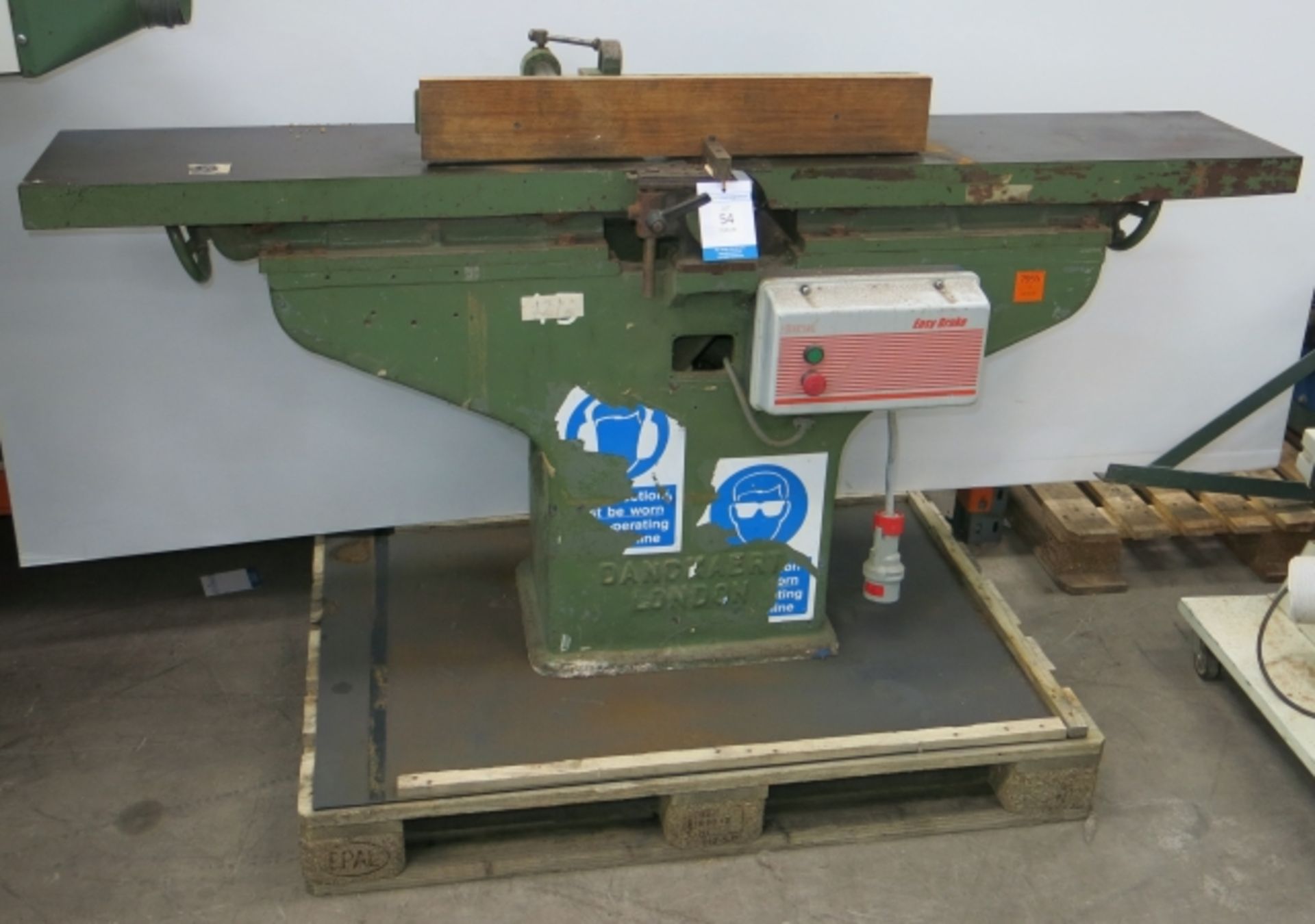 * Dandkaert Planer; Bed/Cutter width 300mm; bed length 1820mm; 3 phase; fitted with Allenwest Easy - Image 2 of 3