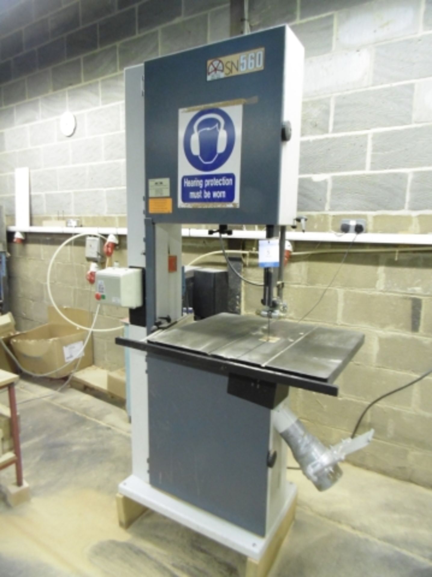 * 2000 Socomec Model SN560 Vertical Bandsaw; throat depth 550mm; 3 phase; fitted with Crompton S10