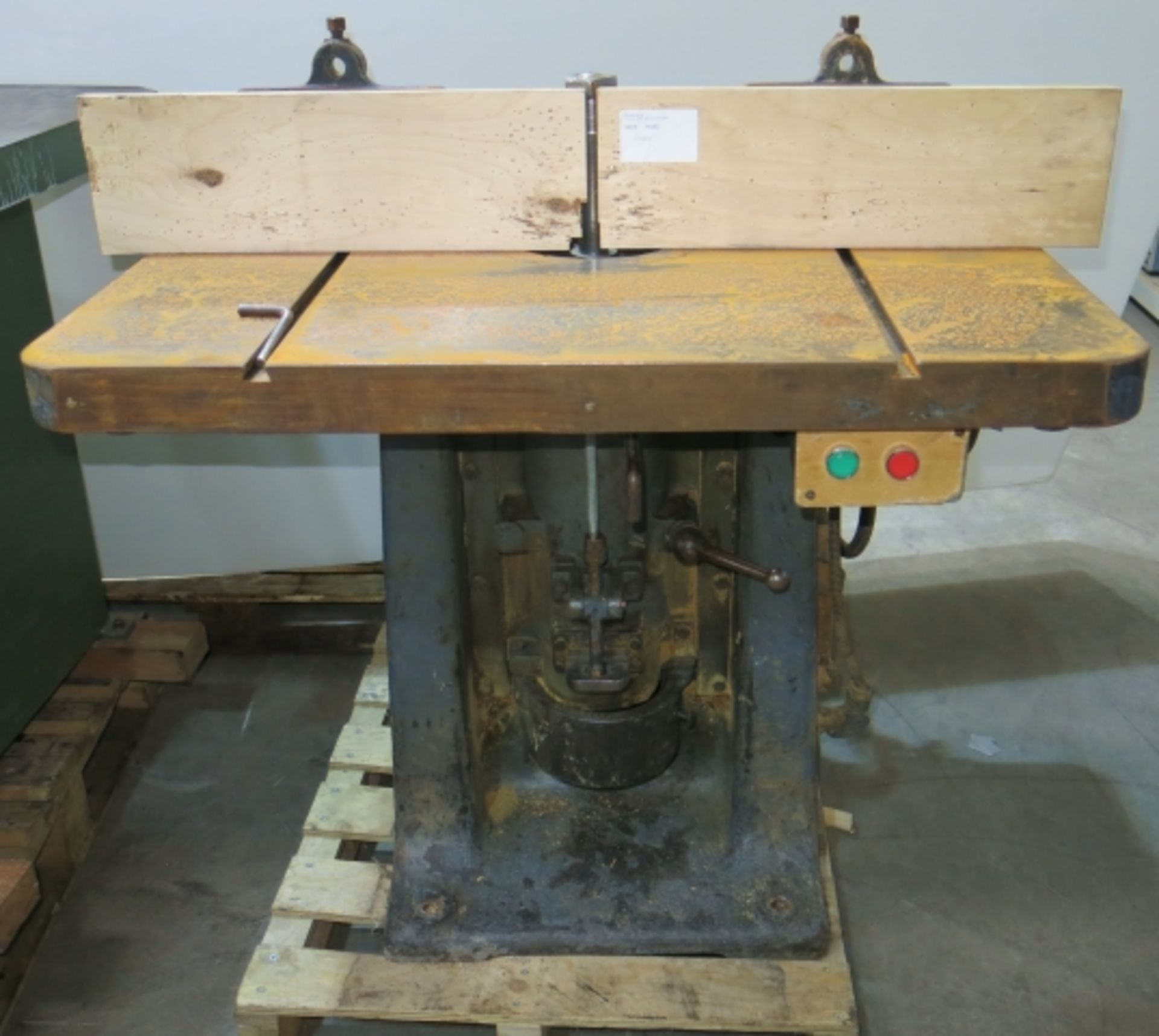 * Wadkin Type EPA Spindle Moulder; serial number EPA1256S. Please note there is a £5 plus VAT Lift - Image 3 of 3