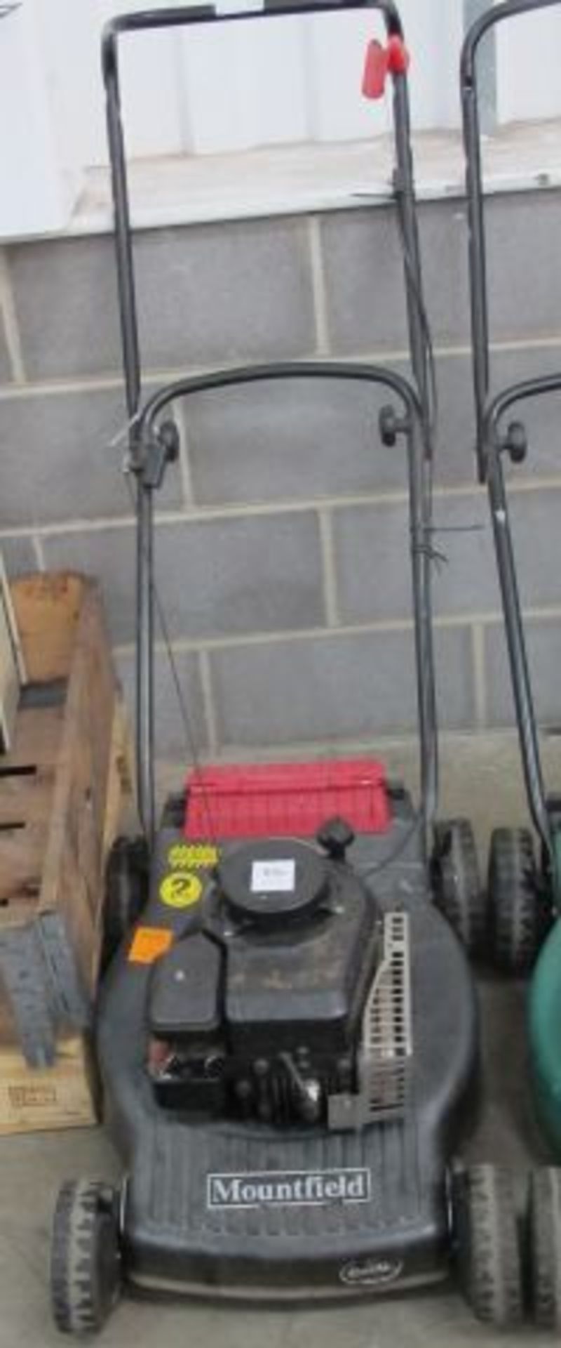 A Mountfield Rotary 16'' Push Mower B/S Engine, no grassbox