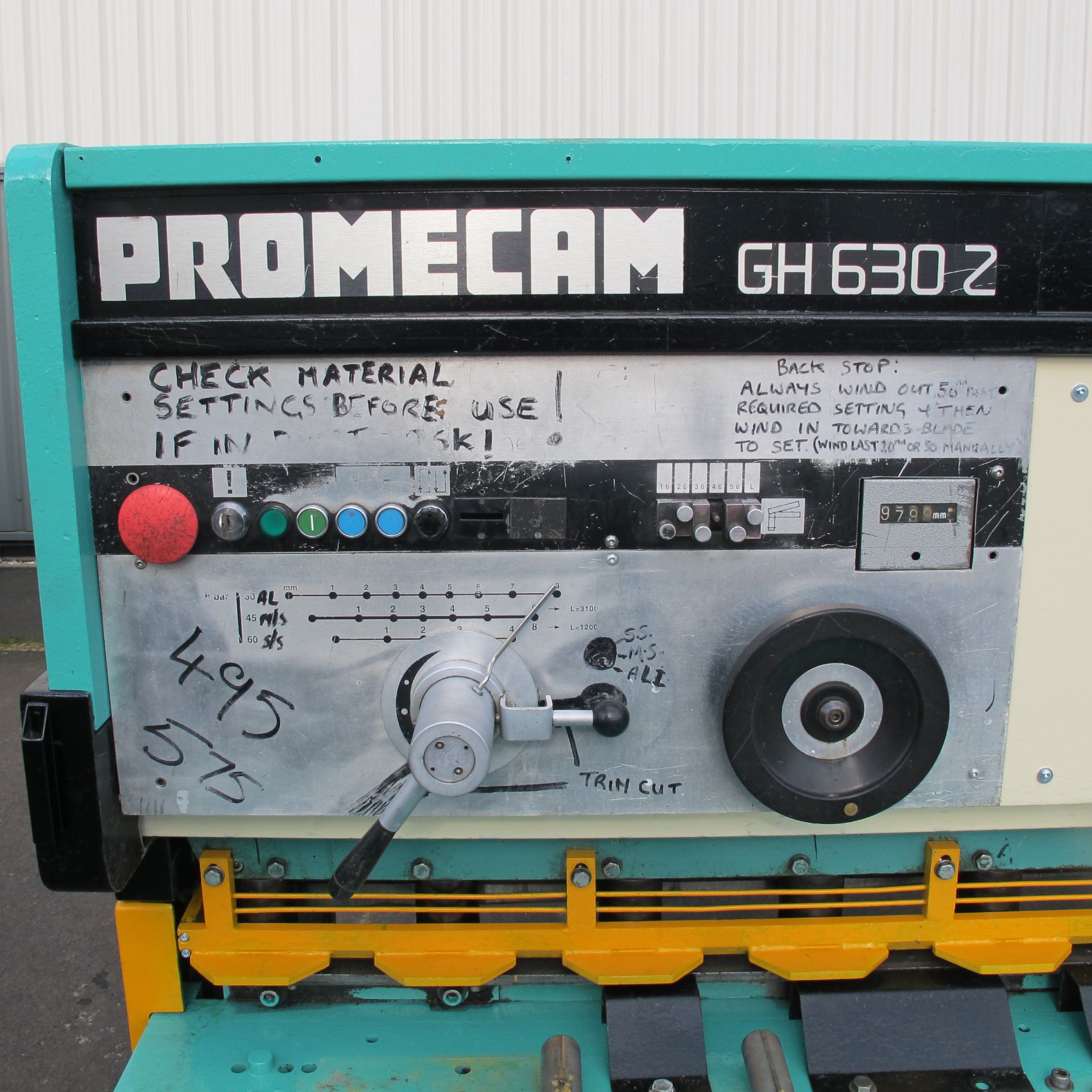 * Promecam Model GH630Z 3000 x 6mm Guillotine with power backgauge. This lot is sold on a 'Buyer - Image 3 of 7