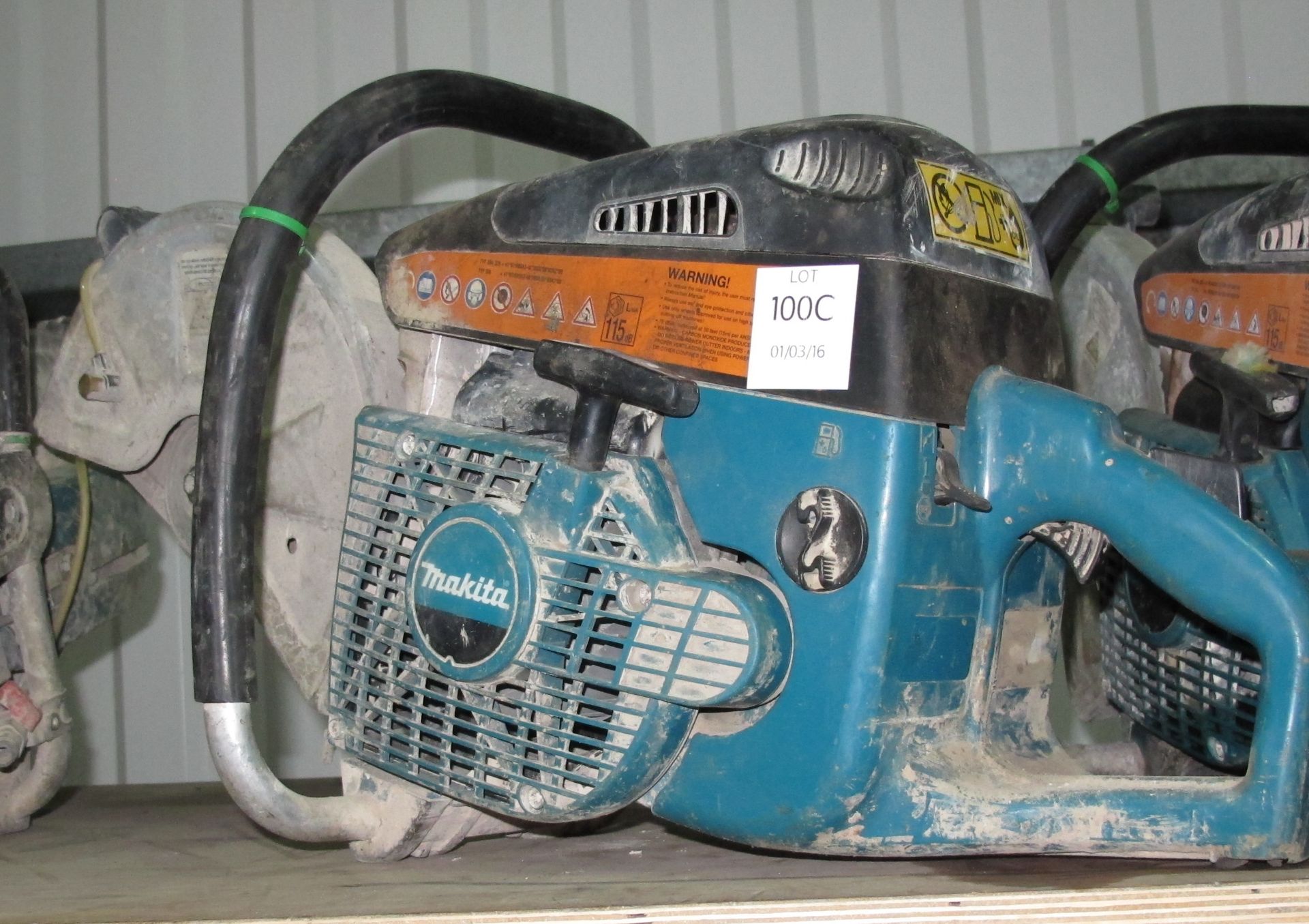 * A Makita Circular Stone Cutting Saw, spares or repair