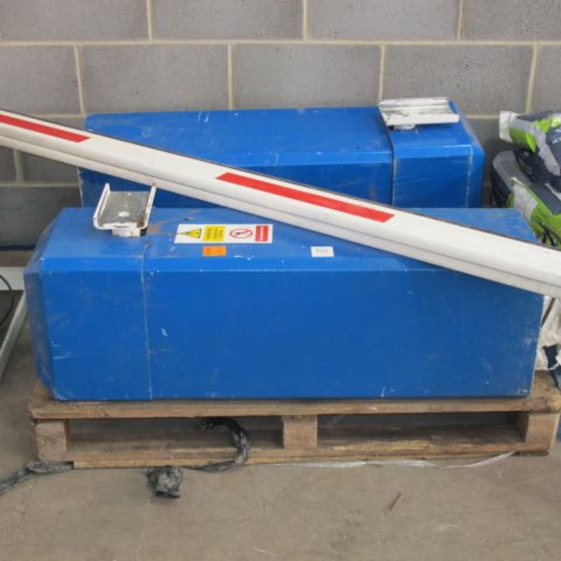 A Pair of Automatic Barriers. Please note there is a £10 plus VAT Lift Out Fee on this lot