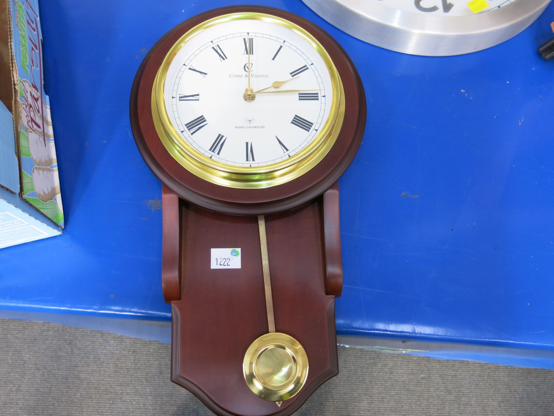 A selection of key wind and battery operated clocks together with a weight driven Cuckoo Clock ( - Image 7 of 8