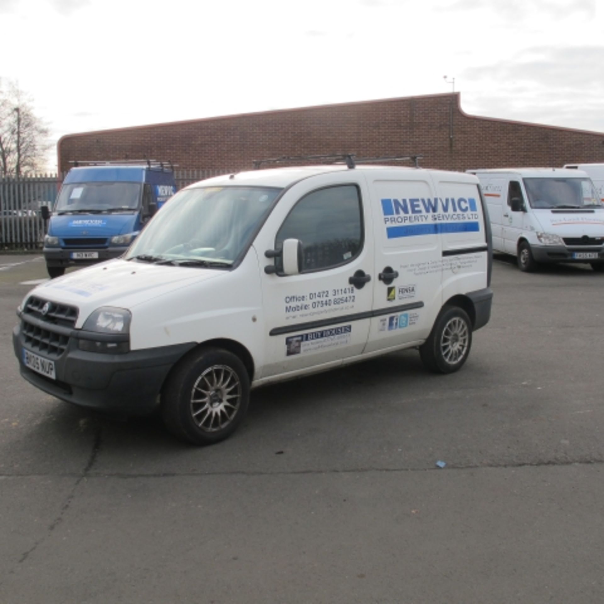 * (05) Fiat Doblo Cargo SX M-JET 16V Car Derived Van; diesel 1248cc; registration BK05 NUP; 90557 - Image 4 of 10