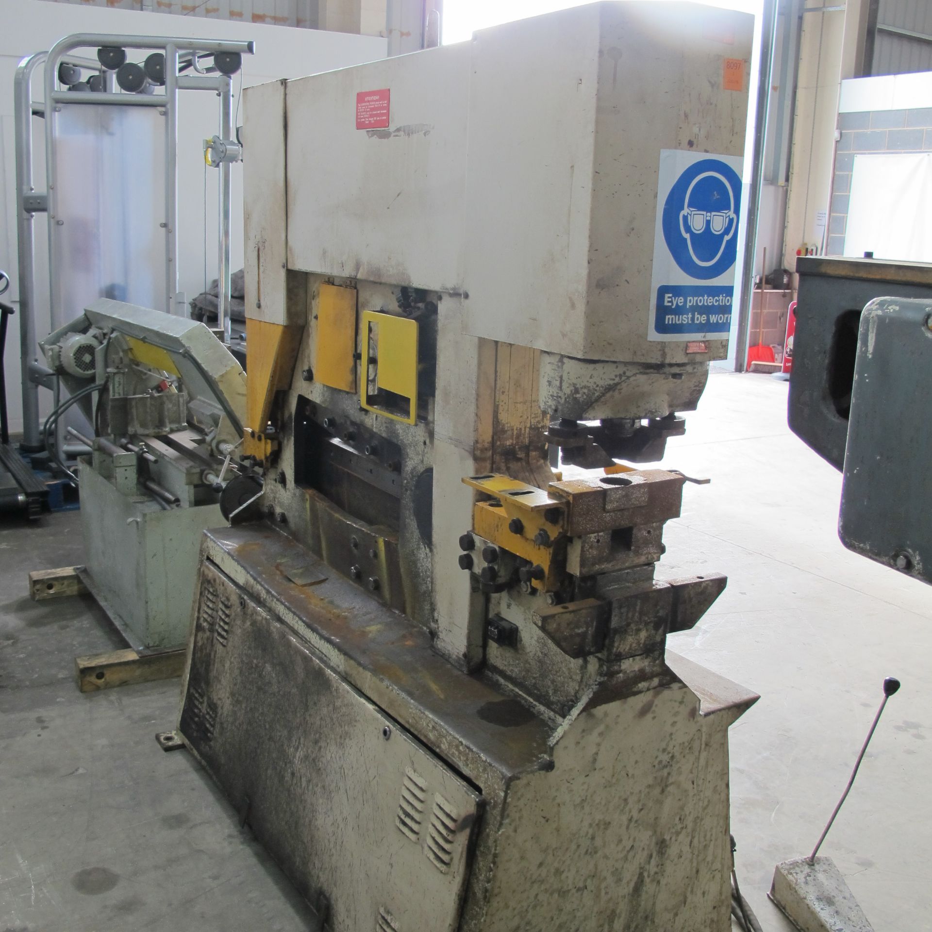 * Geka Hydracrop -100 -S 100 tonne Hydraulic Steelworker; 3 phase; press brake power 100TN - - Image 6 of 8