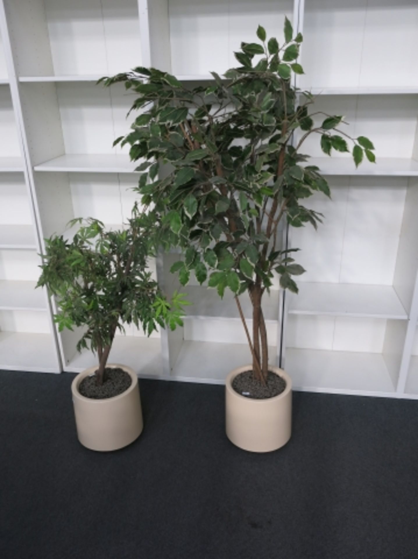 * Artificial office plants in plant pots - Image 5 of 7