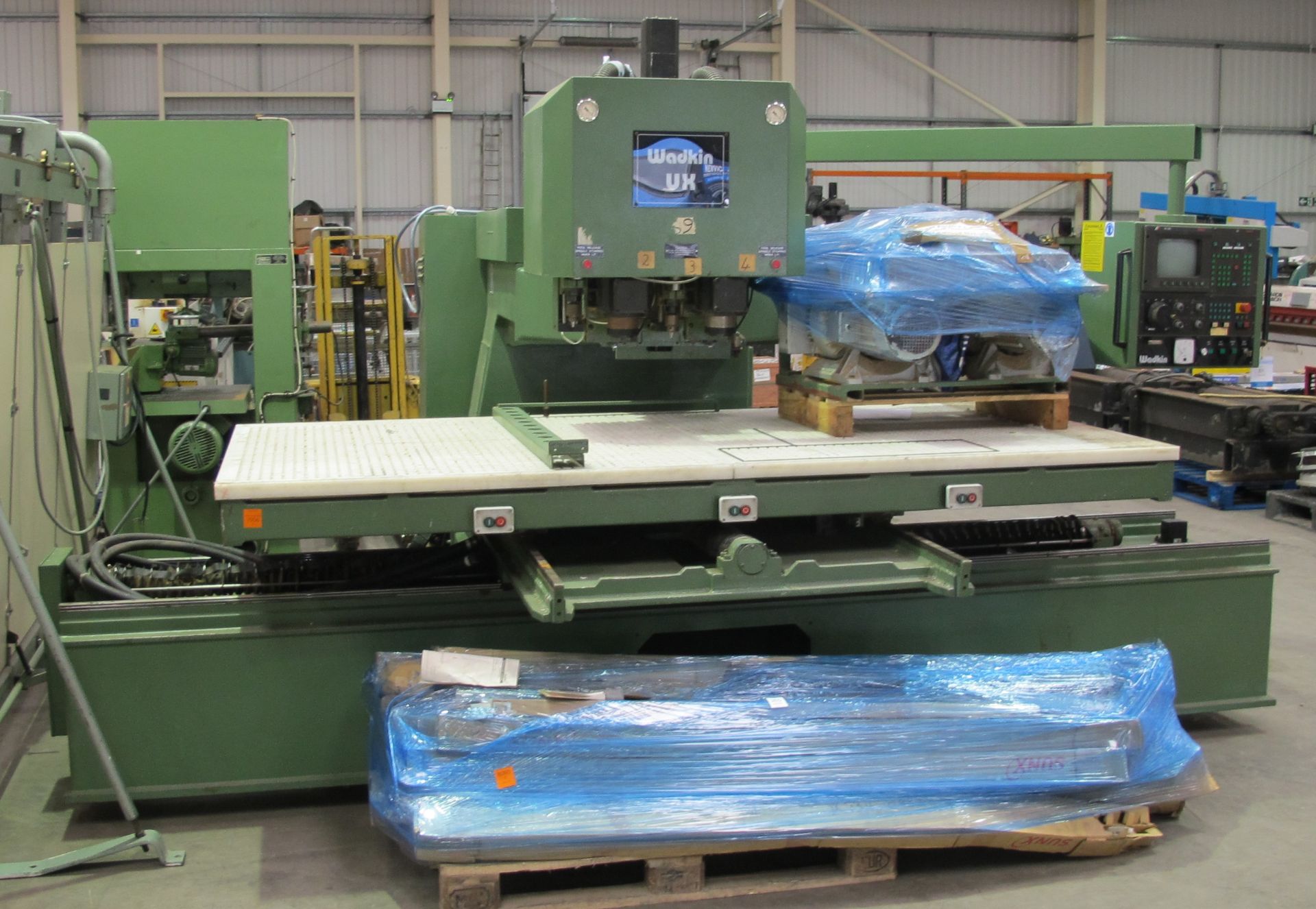 * 1992 Wadkin Type UXCL CNC Router; Bed Size 2800mm x 1350mm; Wadkin Bosch CC120 CNC Controls; 3