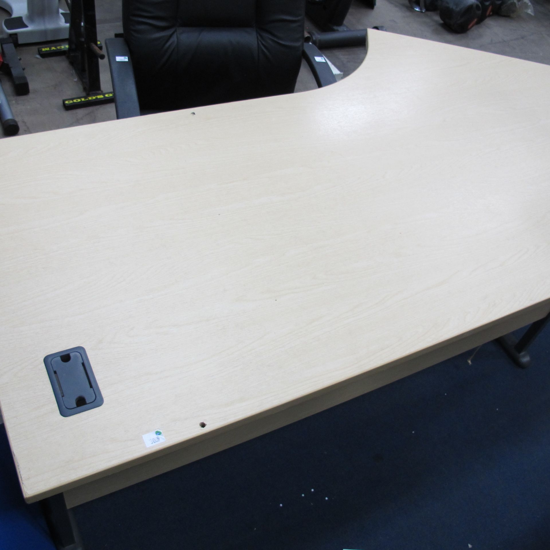 * A large angled office desk (200cm x 109cm) accompanied by a black faux leather office chair with - Image 6 of 9