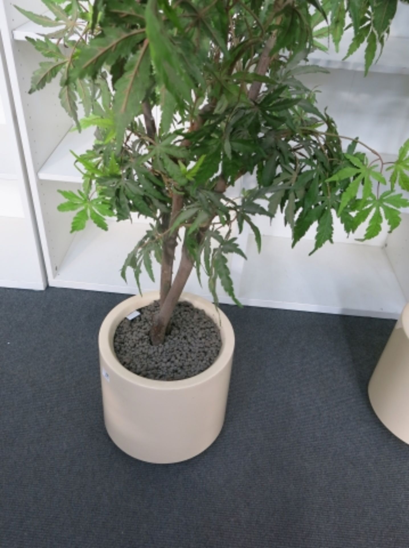 * Artificial office plants in plant pots - Image 6 of 7