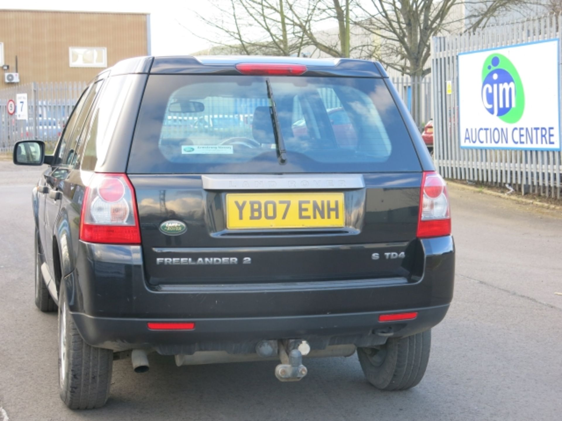 (07) Landrover Freelander 2 STD4; diesel 2179cc; registration YB07 ENH; 178795 recorded miles, - Image 5 of 16