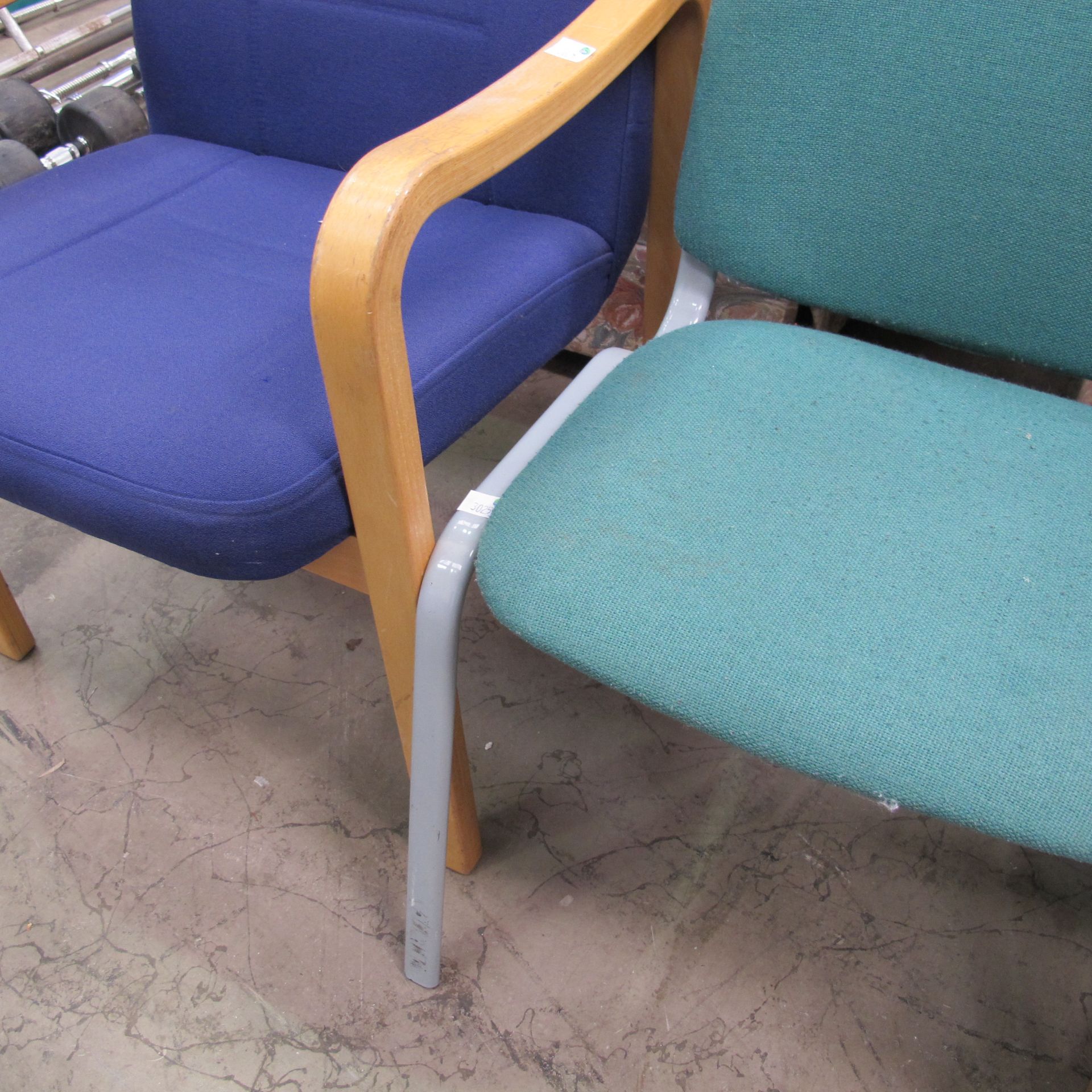 * A lot to contain 2 x similar blue waiting room chairs with wooden legs and arm rests, and a - Image 6 of 6