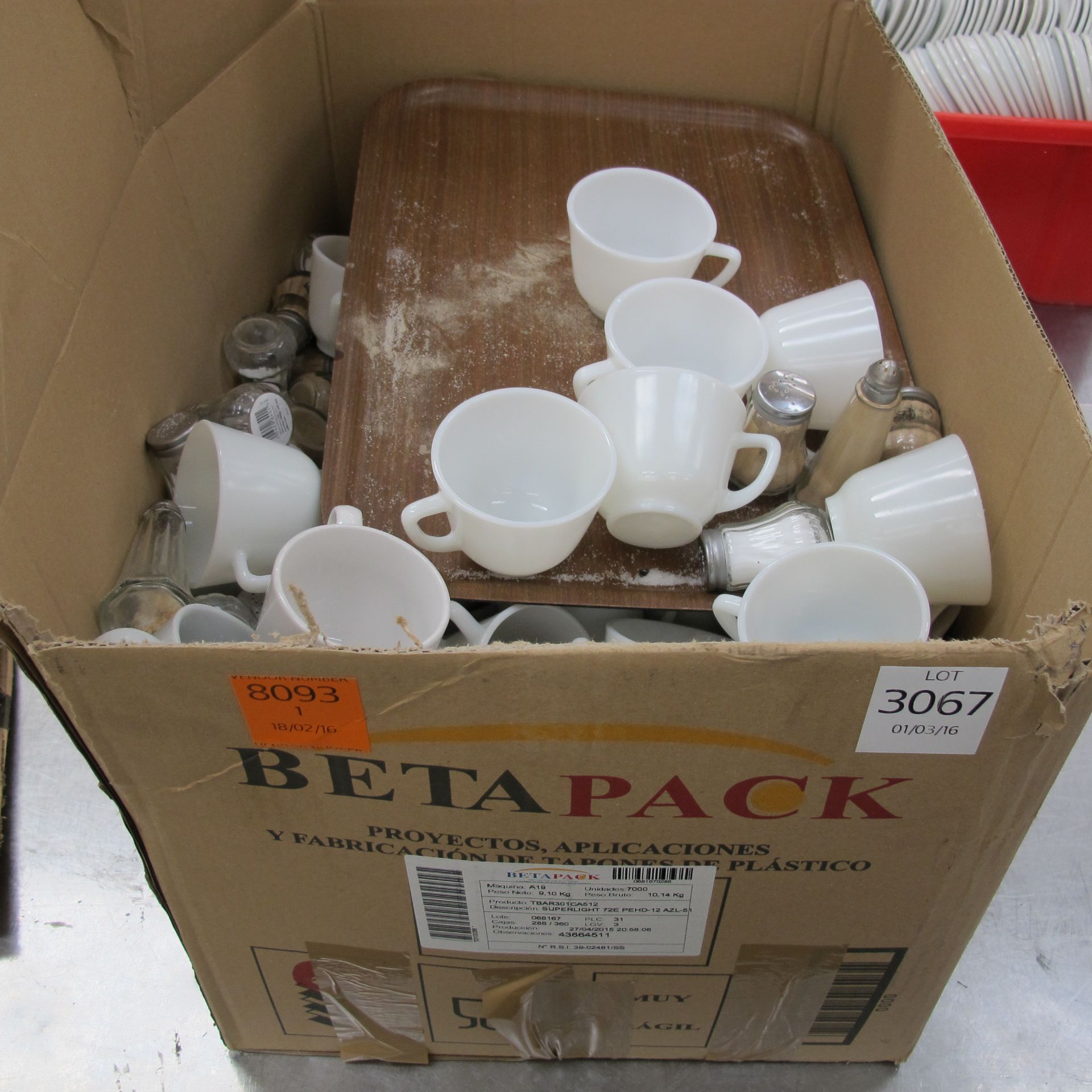 * A qty of cafe cups, salt & pepper shakers etc