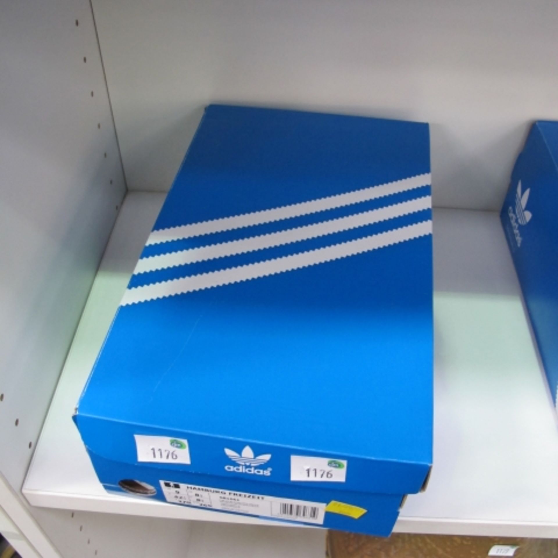 A pair of Adidas boxed shoes (new), UK size 8½ Hamburg Freizeit Shoes (RRP £79) (est £20-£40) - Image 6 of 7