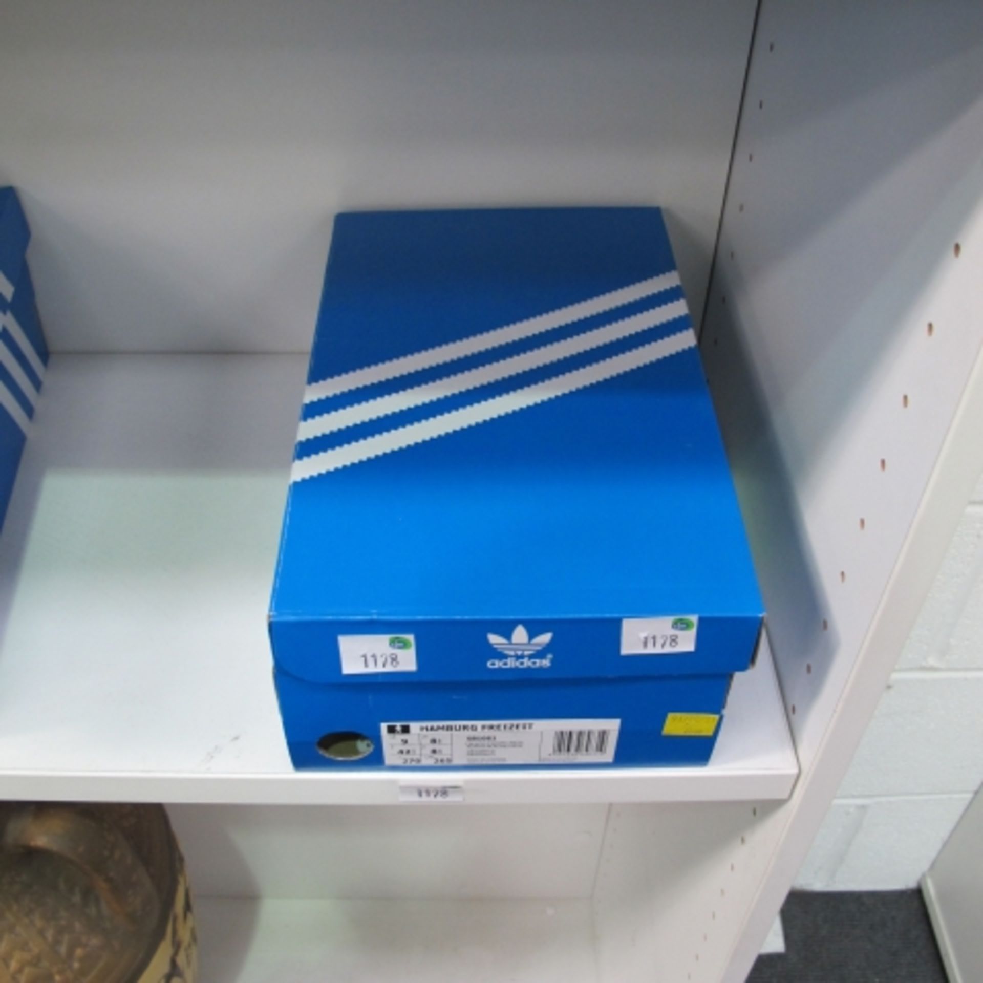 A pair of Adidas boxed shoes (new), UK size 8½ Hamburg Freizeit Shoes (RRP £79) (est £20-£40) - Image 5 of 5