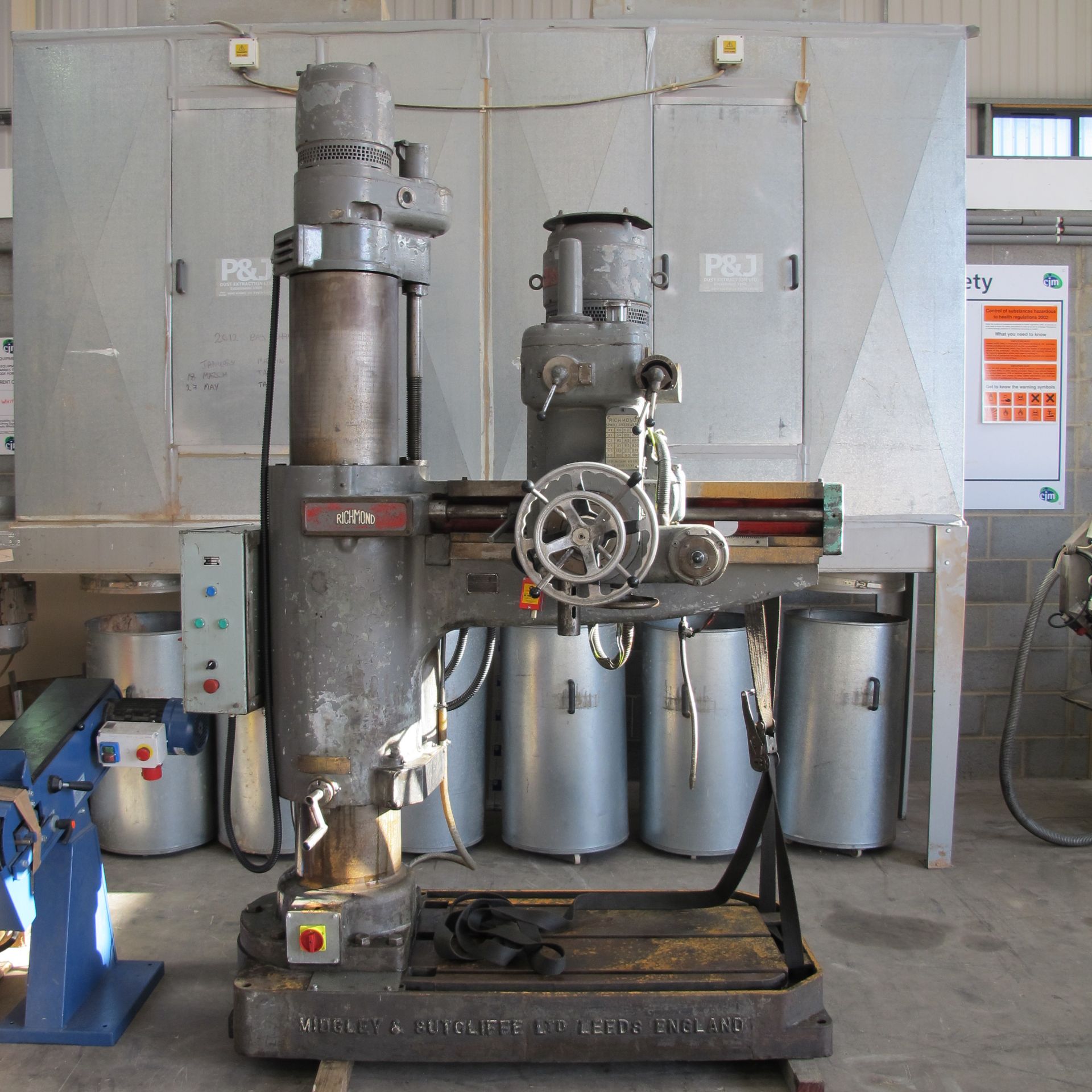 * Richmond Radial Arm Drill; 3' beam; 3 phase; serial number 2490P19. Please note there is a £30 +