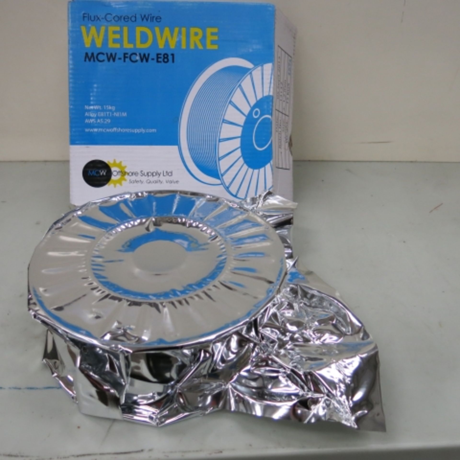 10 x packs of Flux Cored Welding Wire. Make: MCW Offshore Supply Ltd. Type: MCW-FCW-E81. Alloy: - Image 4 of 4