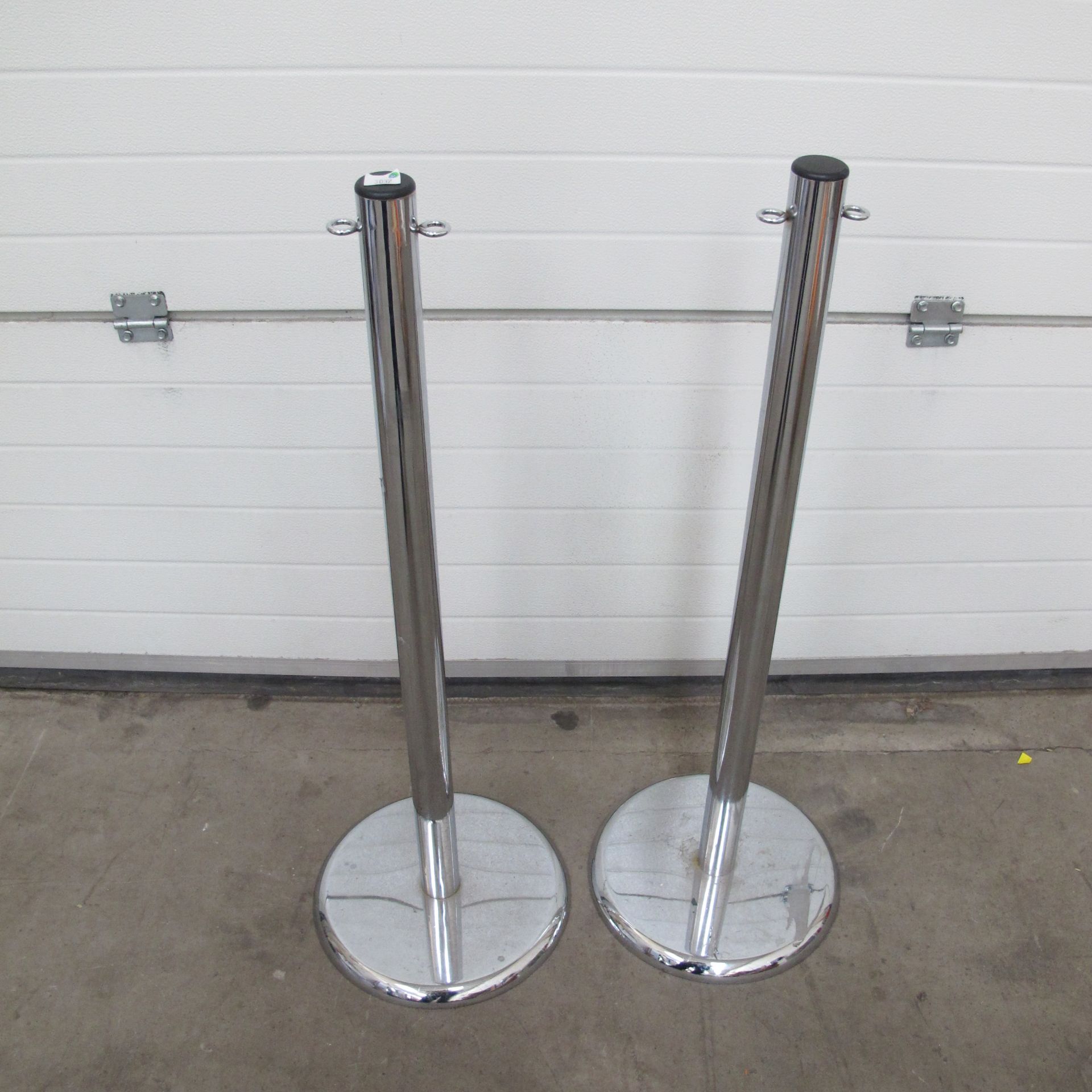 * 2 x chrome pedestrian barrier stands with two attachment hoops (100cm, diameter 35cm)