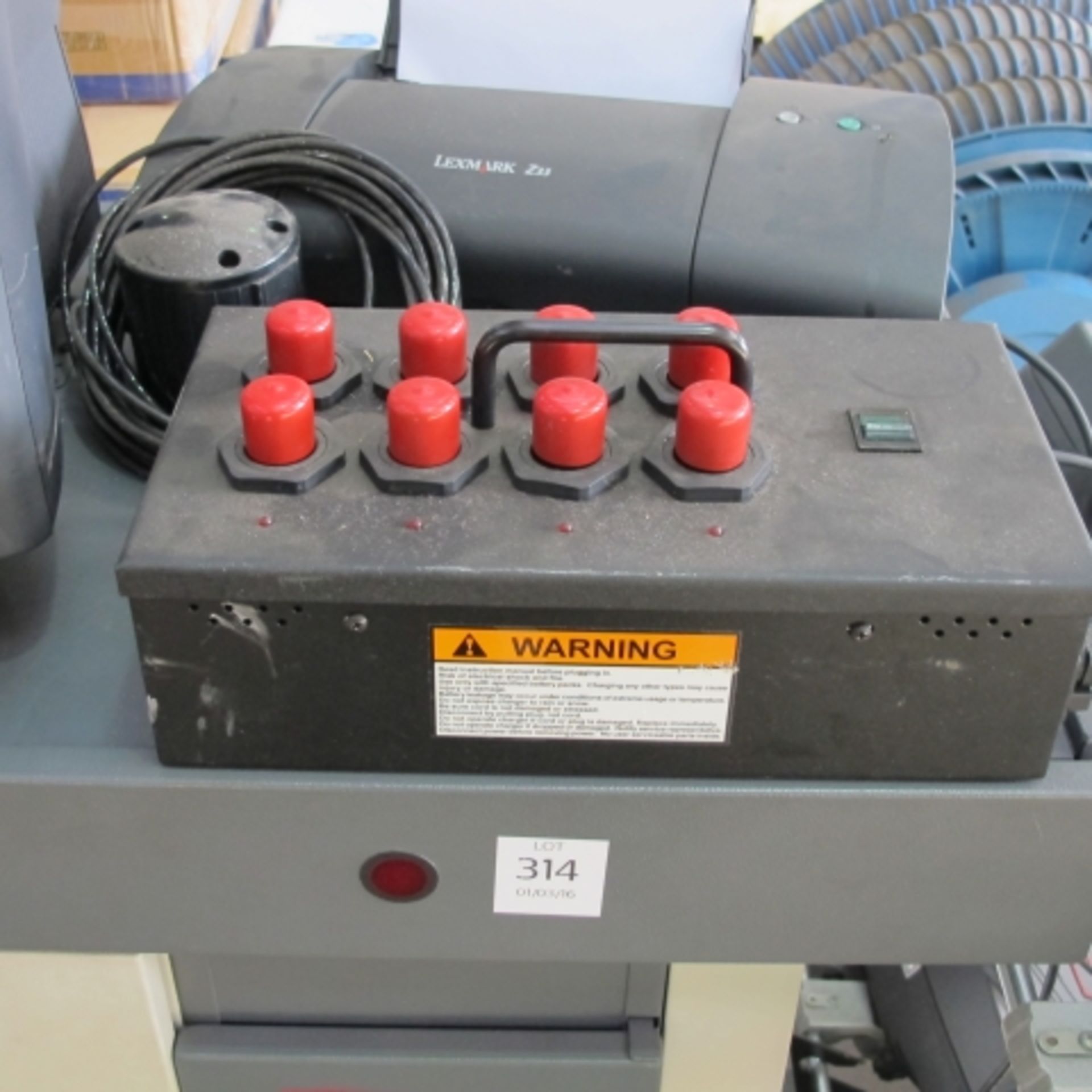 * A 2002-SUN 3500 4 wheel laser alignment machine. Please note there is a £5 plus VAT Lift Out Fee - Image 8 of 8