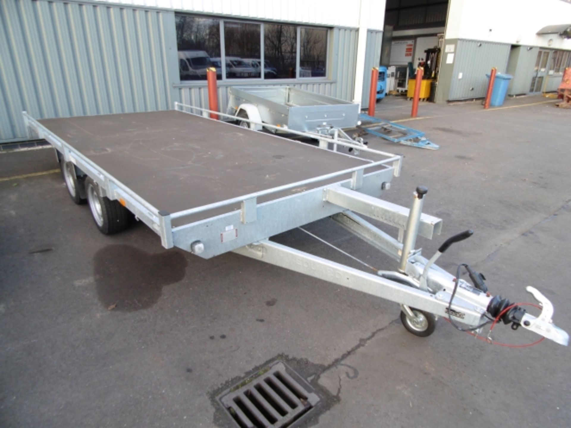 * Eduard type 4 2700KG Flat Bed Twin Axle Trailer with galvanised frame; bed size 4050 x 2000 mm; - Image 2 of 7