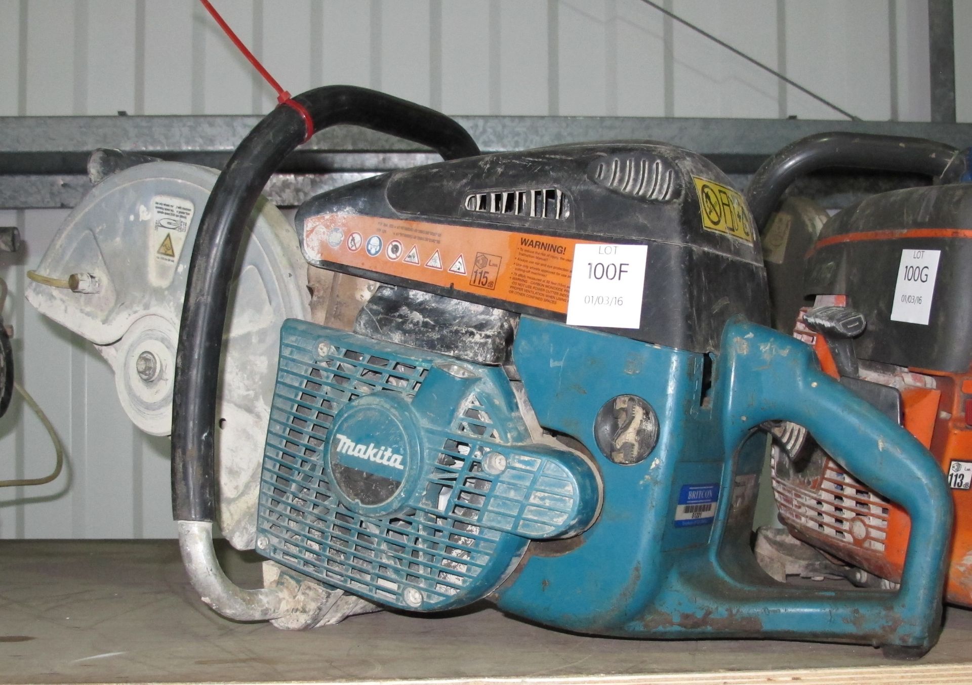 * A Makita Circular Stone Cutting Saw, spares or repair