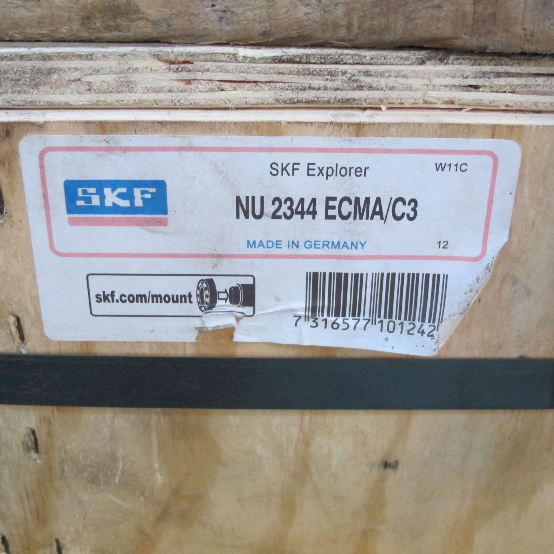 * 2 x SKF machine bearings - NU2344ECMA/C3 and NU2344ECMA/C3Please note there is a £5 + VAT Lift Out