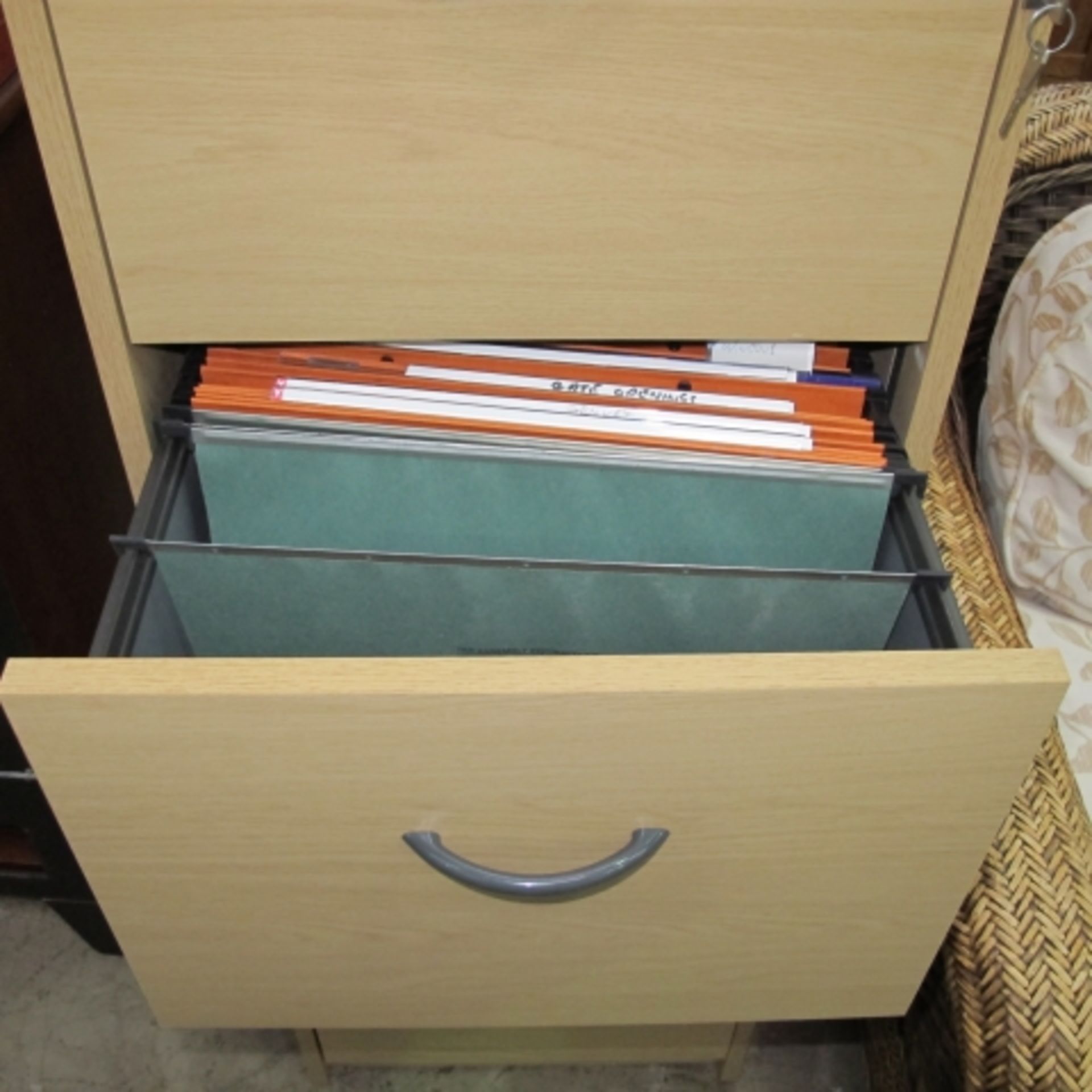 A tall Office Filing Cabinet with four lockable drawers ( H 132cm x W 48cm x D 60cm) with keys (est - Image 3 of 7
