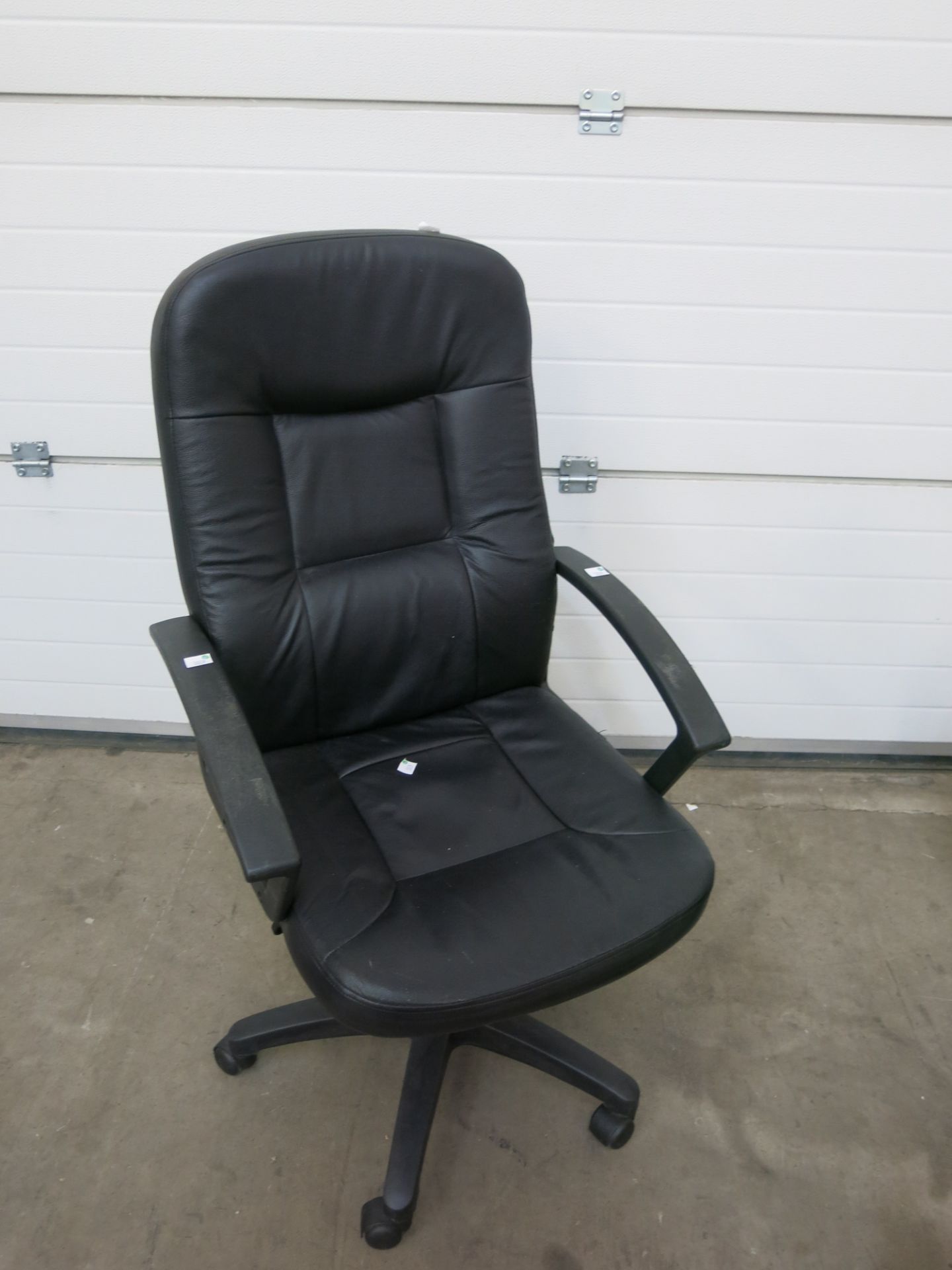 * A large angled office desk (200cm x 109cm) accompanied by a black faux leather office chair with - Image 8 of 9