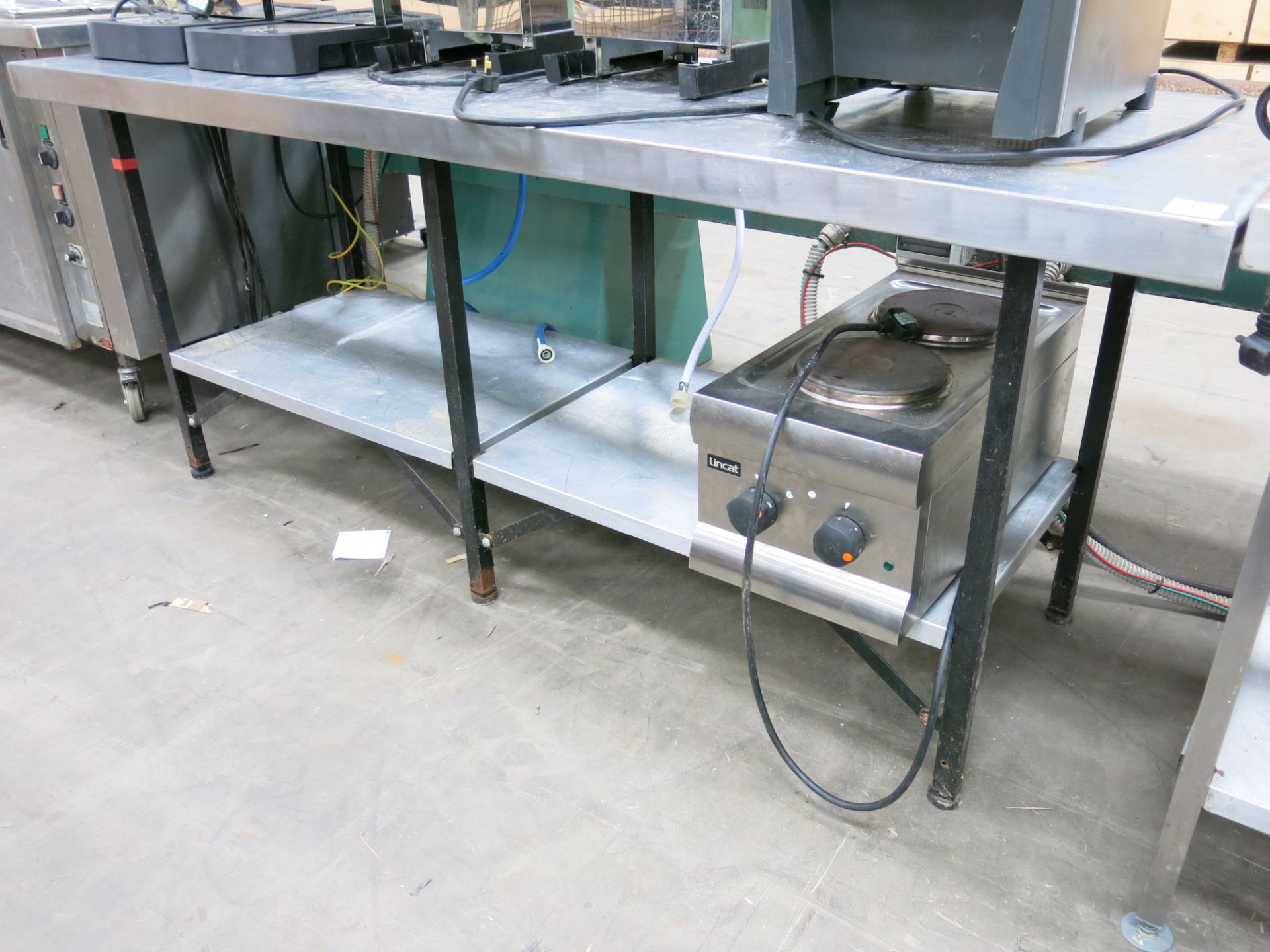 * 1 x Stainless steel preparation table. Please note there is a £5 + VAT Lift Out Fee on this lot