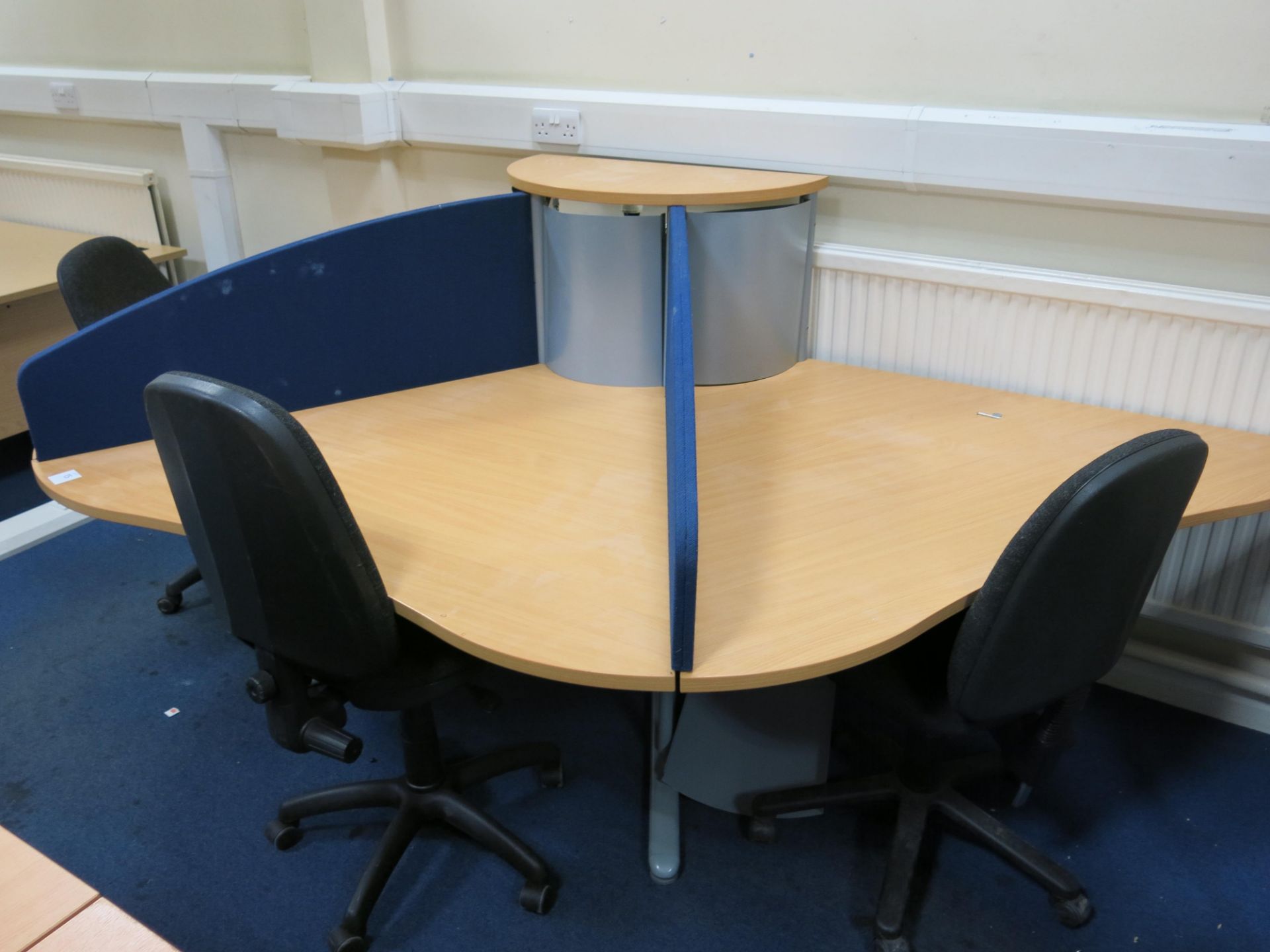 * Wavy edged semi-circular 3 person desk pod & 3 x charcoal operators chairs - Image 2 of 3